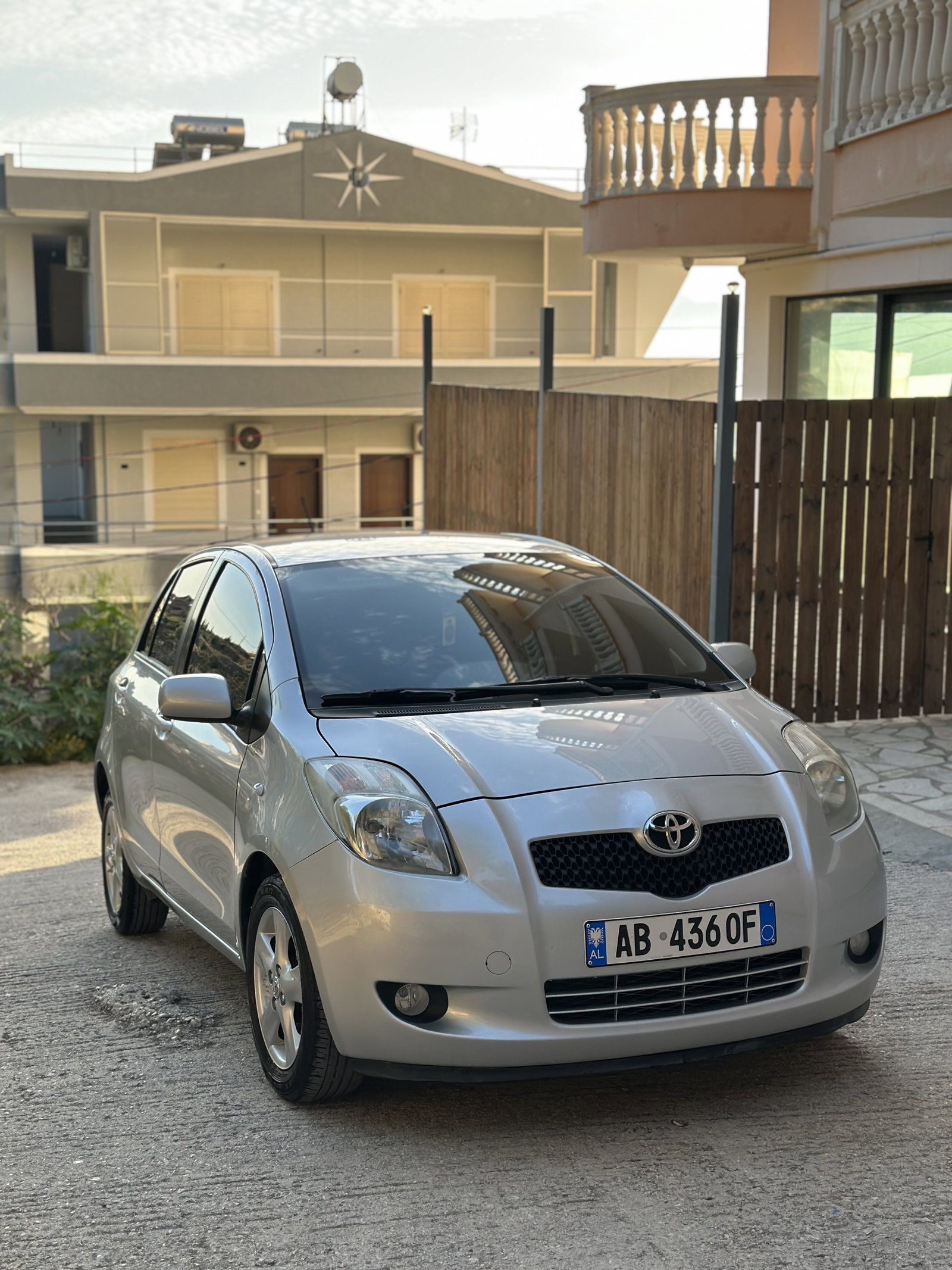 Toyota Yaris RentX Albania