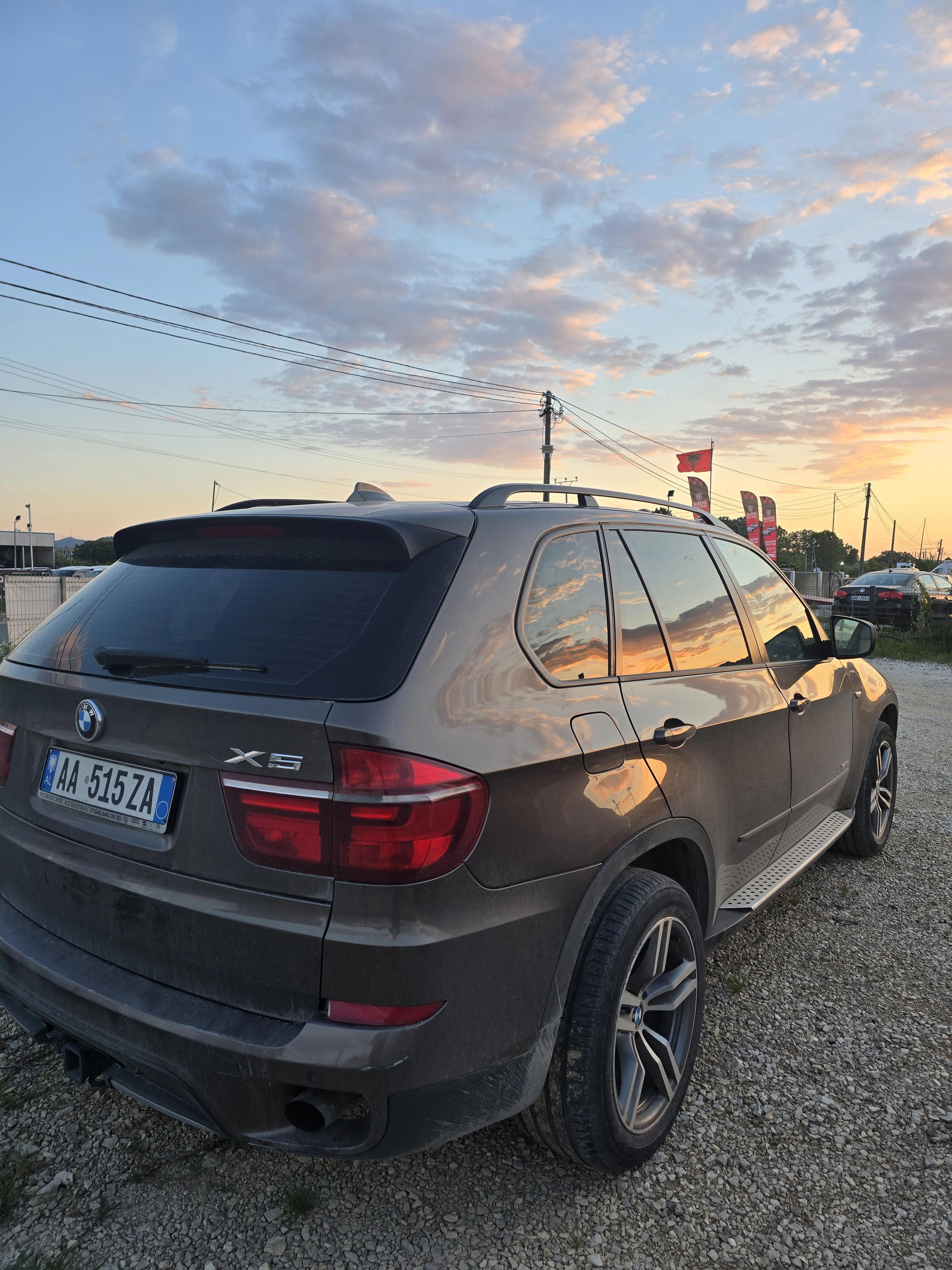 BMW 5 Series - side view