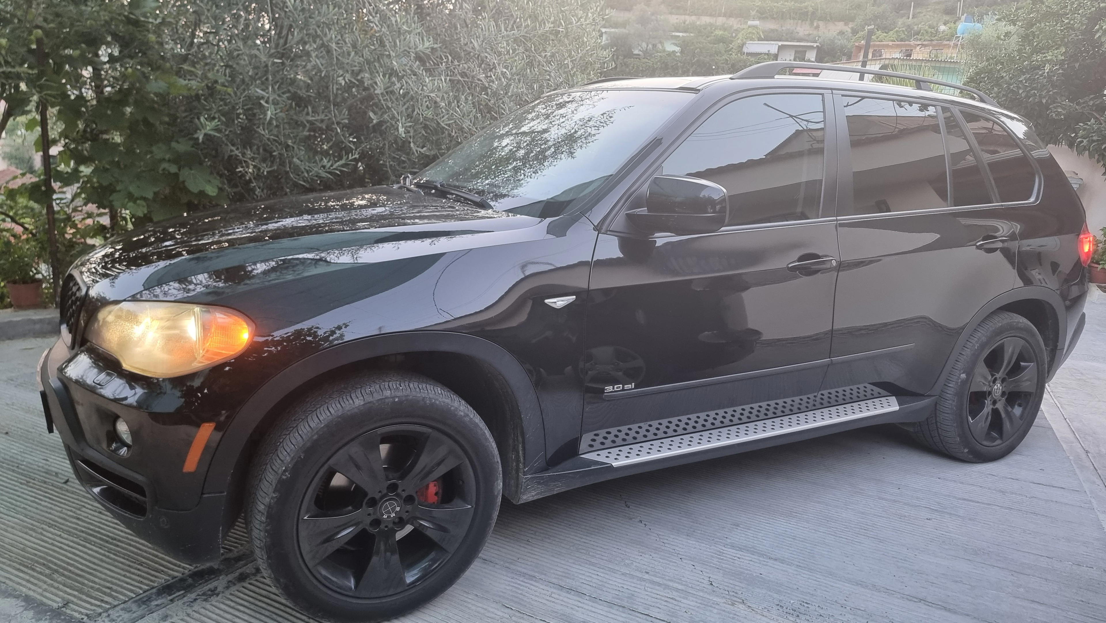 BMW X5 - main photo