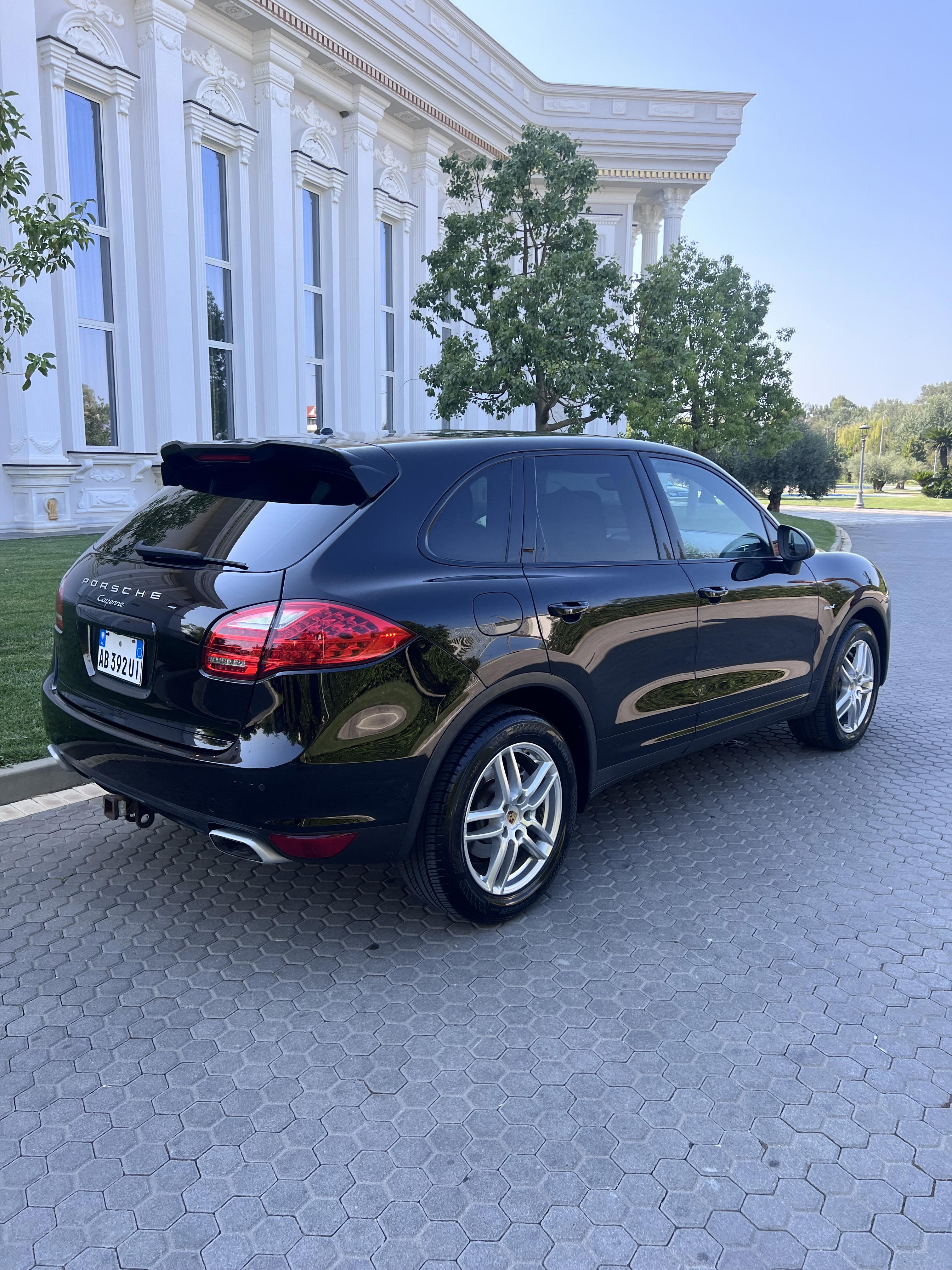 Porsche Cayenne - photo 4