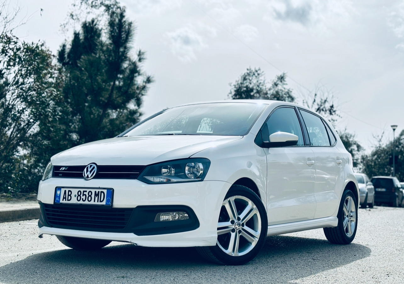Volkswagen Polo - main photo