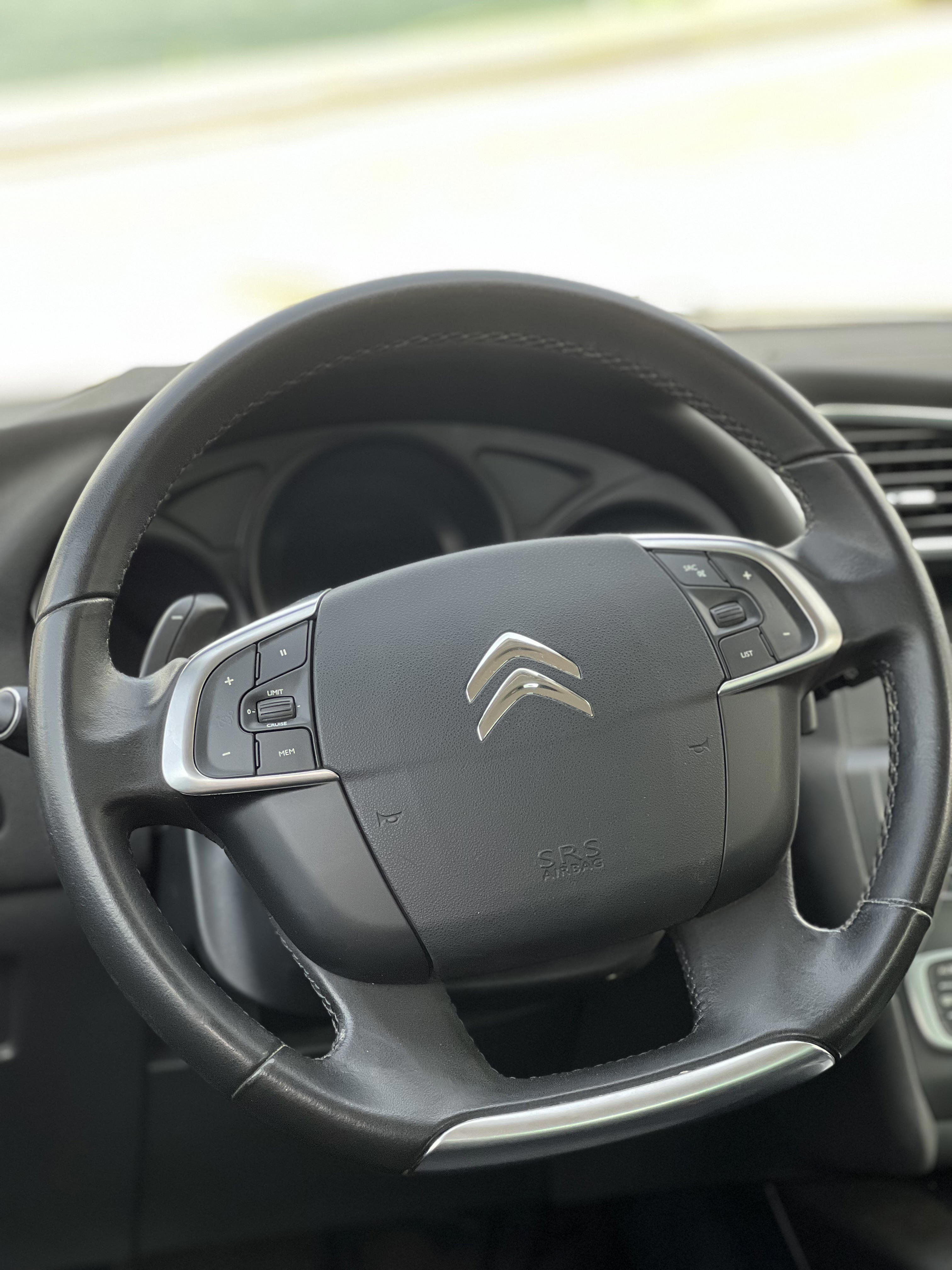 Citroen C4 - photo 4