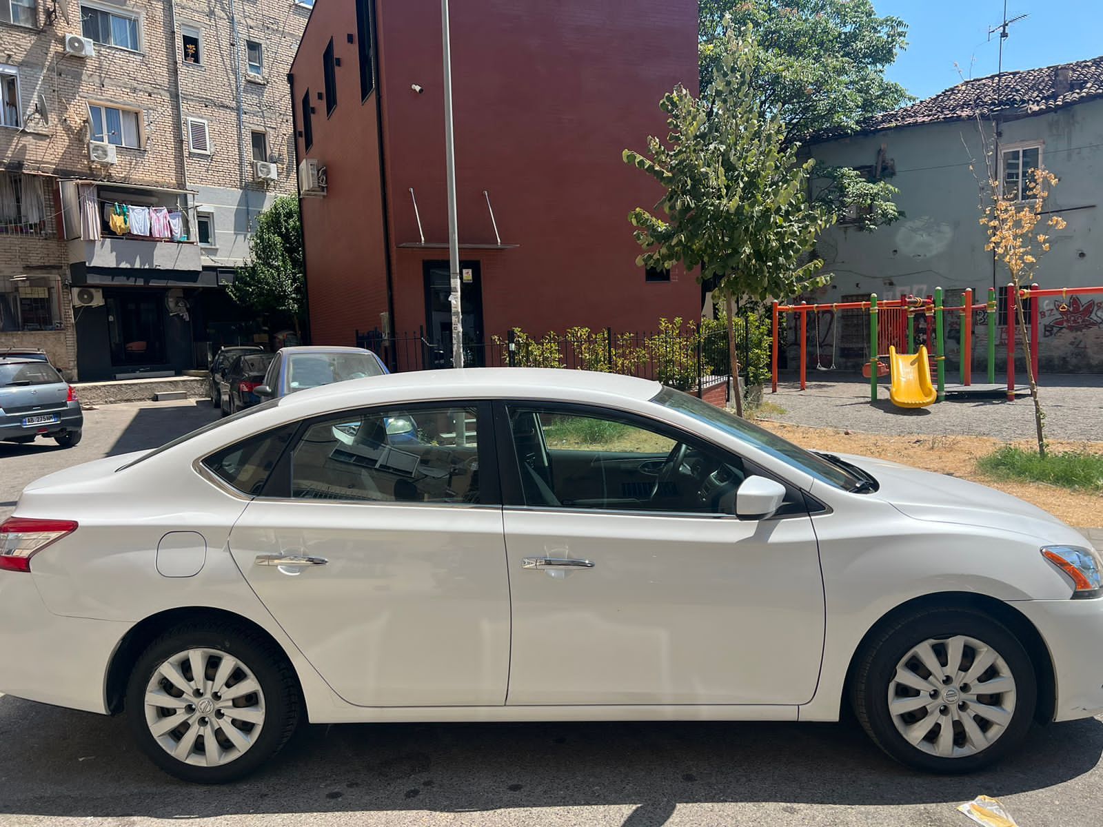 Nissan Sentra - photo 4