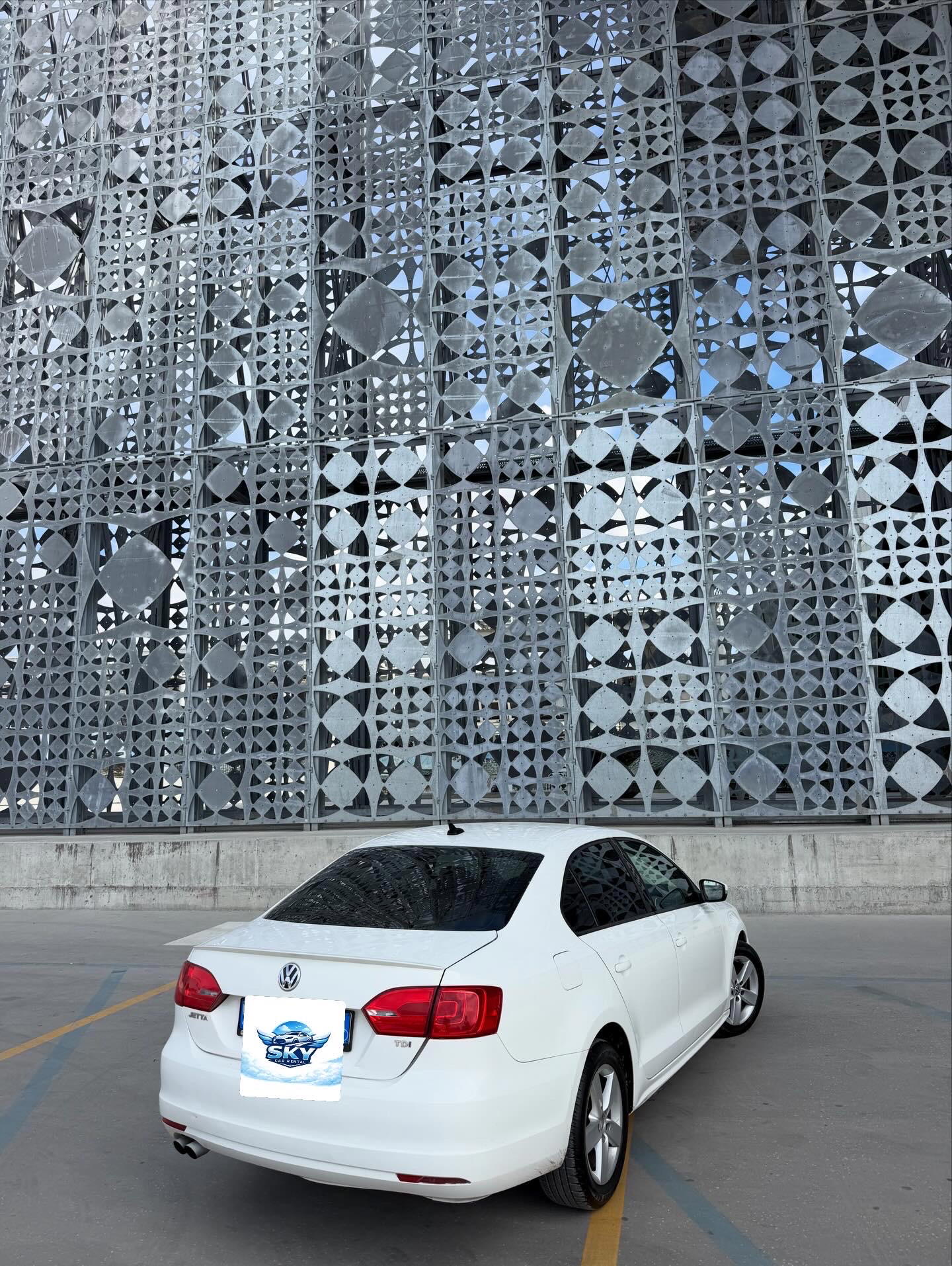 Volkswagen Jetta - side view