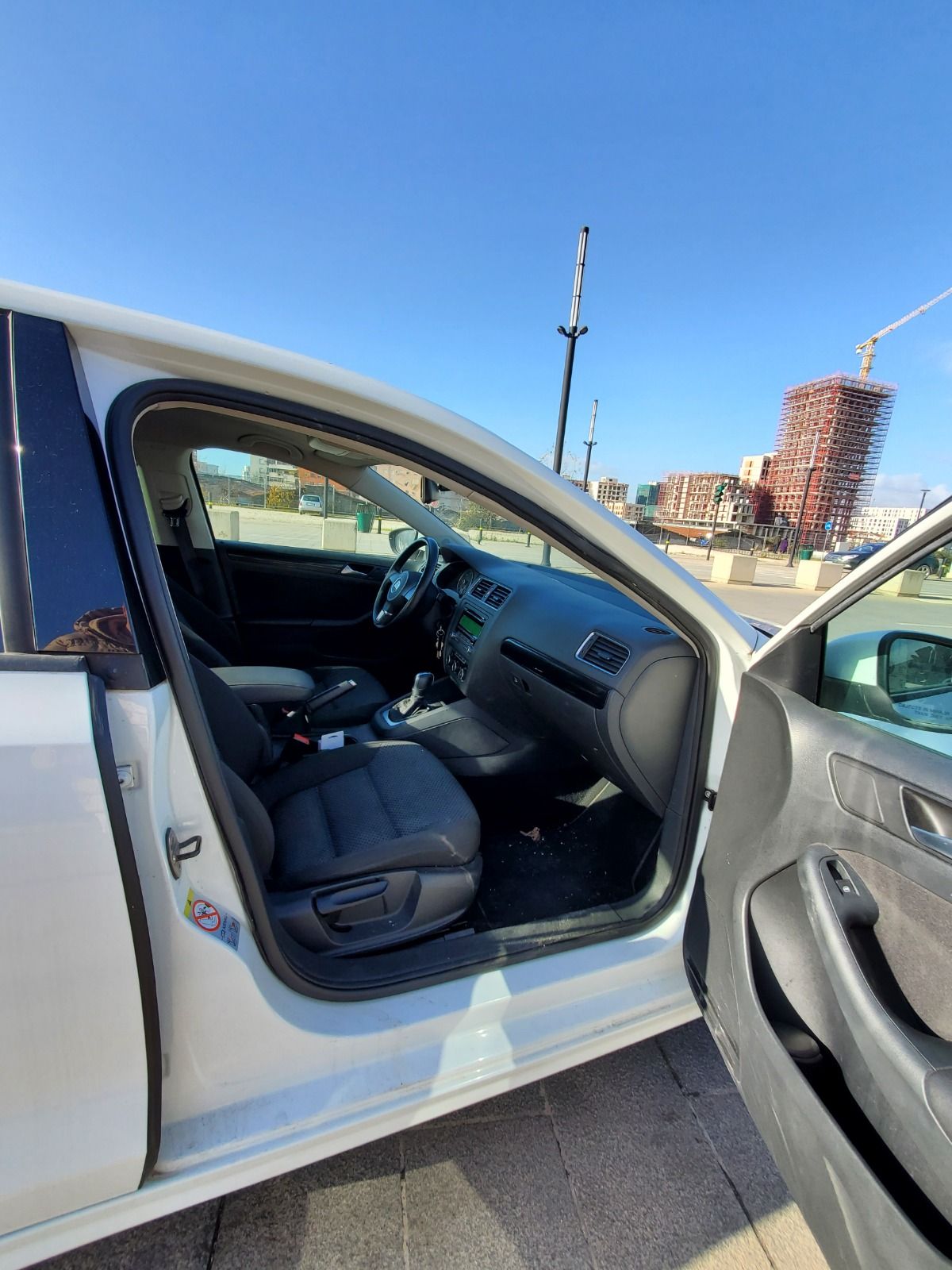 Volkswagen Jetta - photo 4