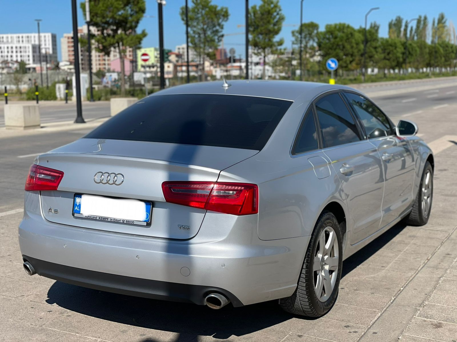 Audi A6 - side view