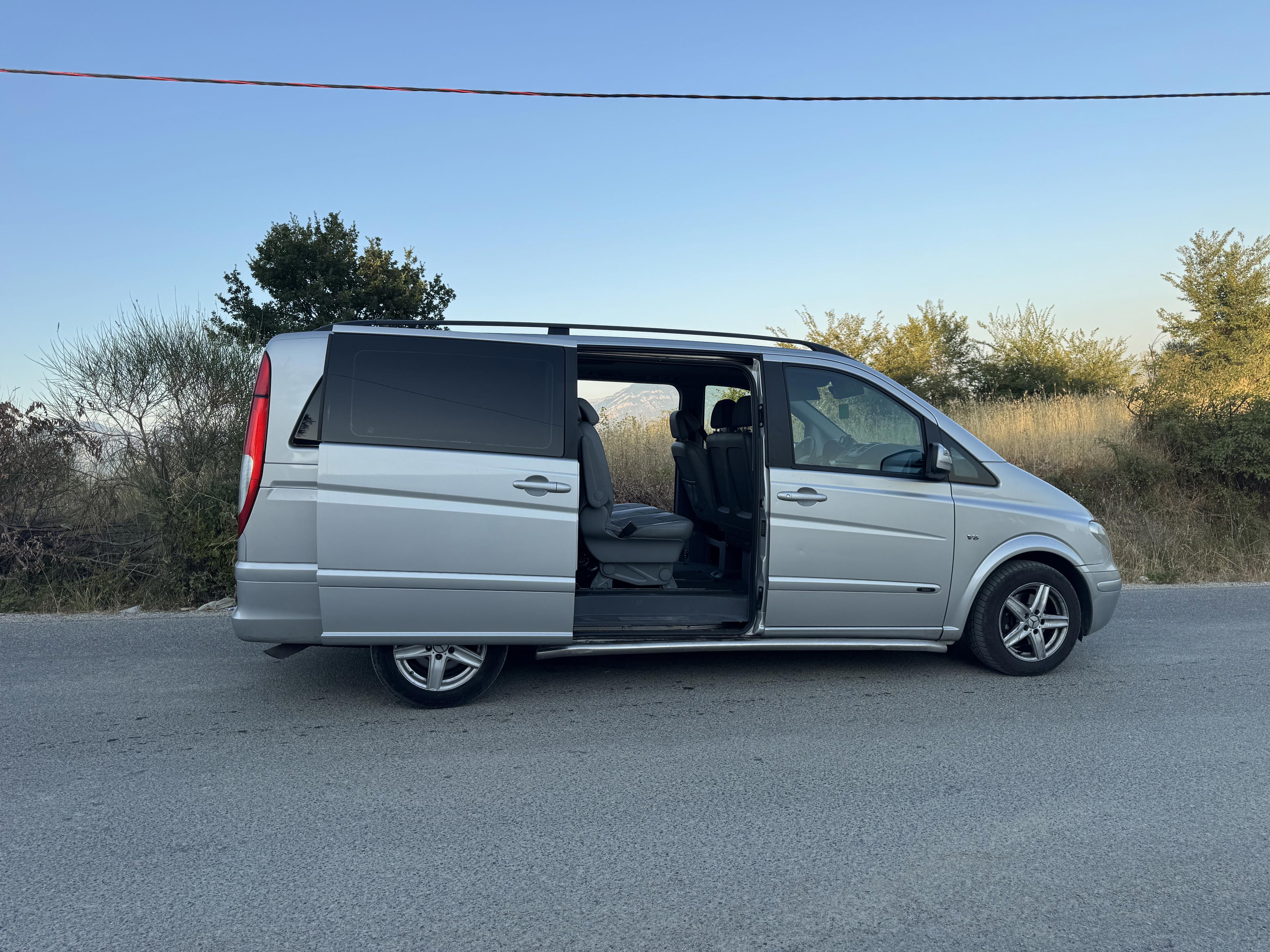 Mercedes-Benz Viano - photo 4