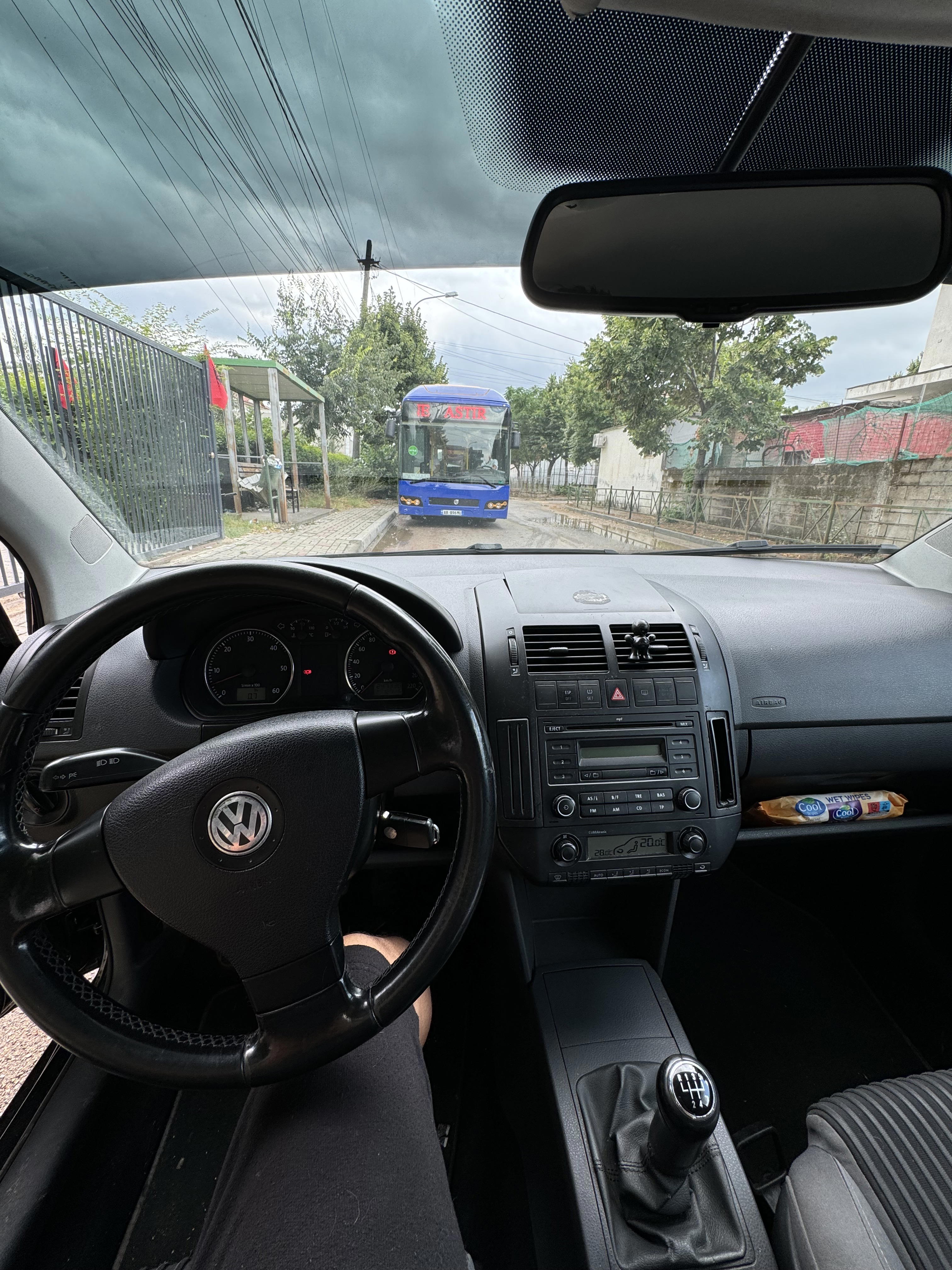 Volkswagen Polo - main photo