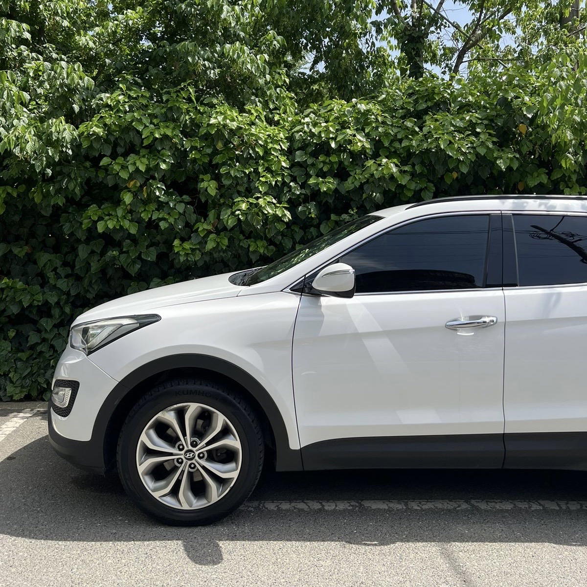 Hyundai Santa Fe XL - main photo