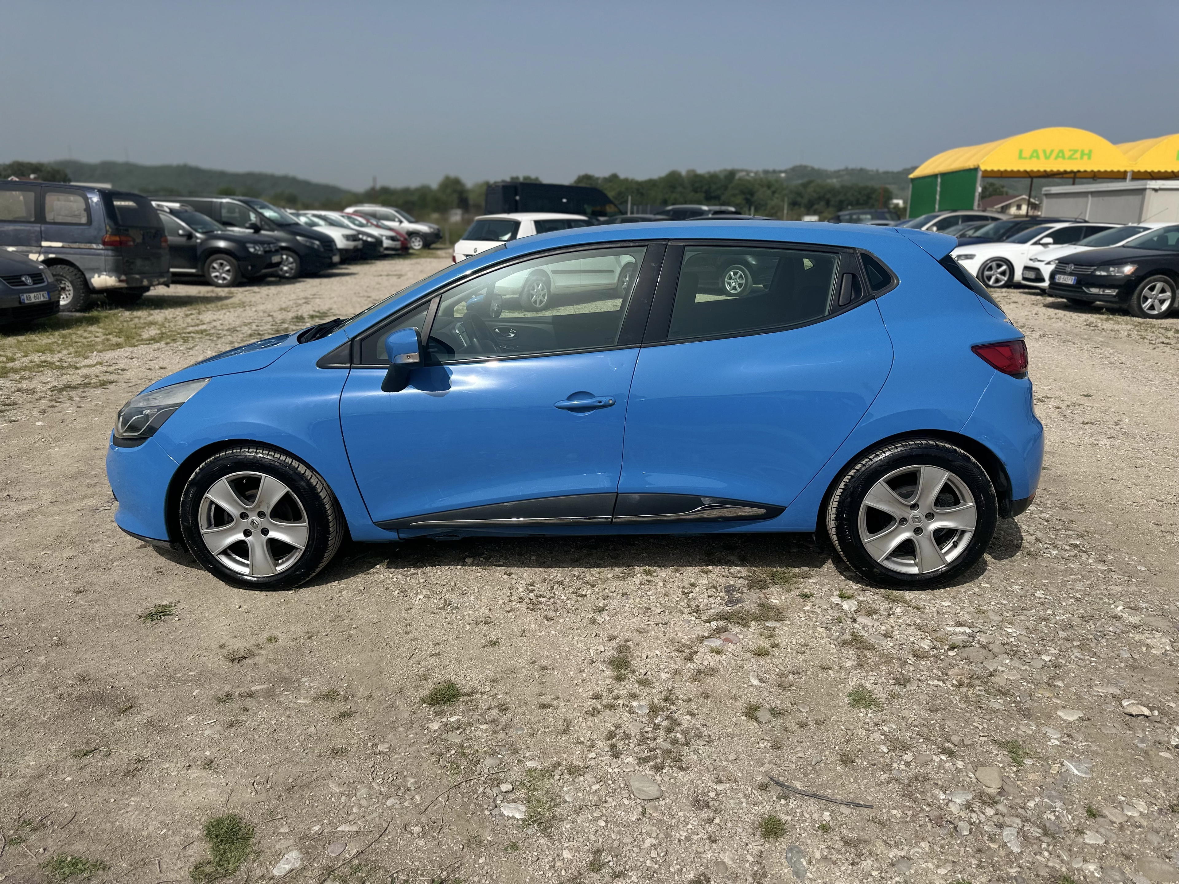 Renault Clio - photo 3