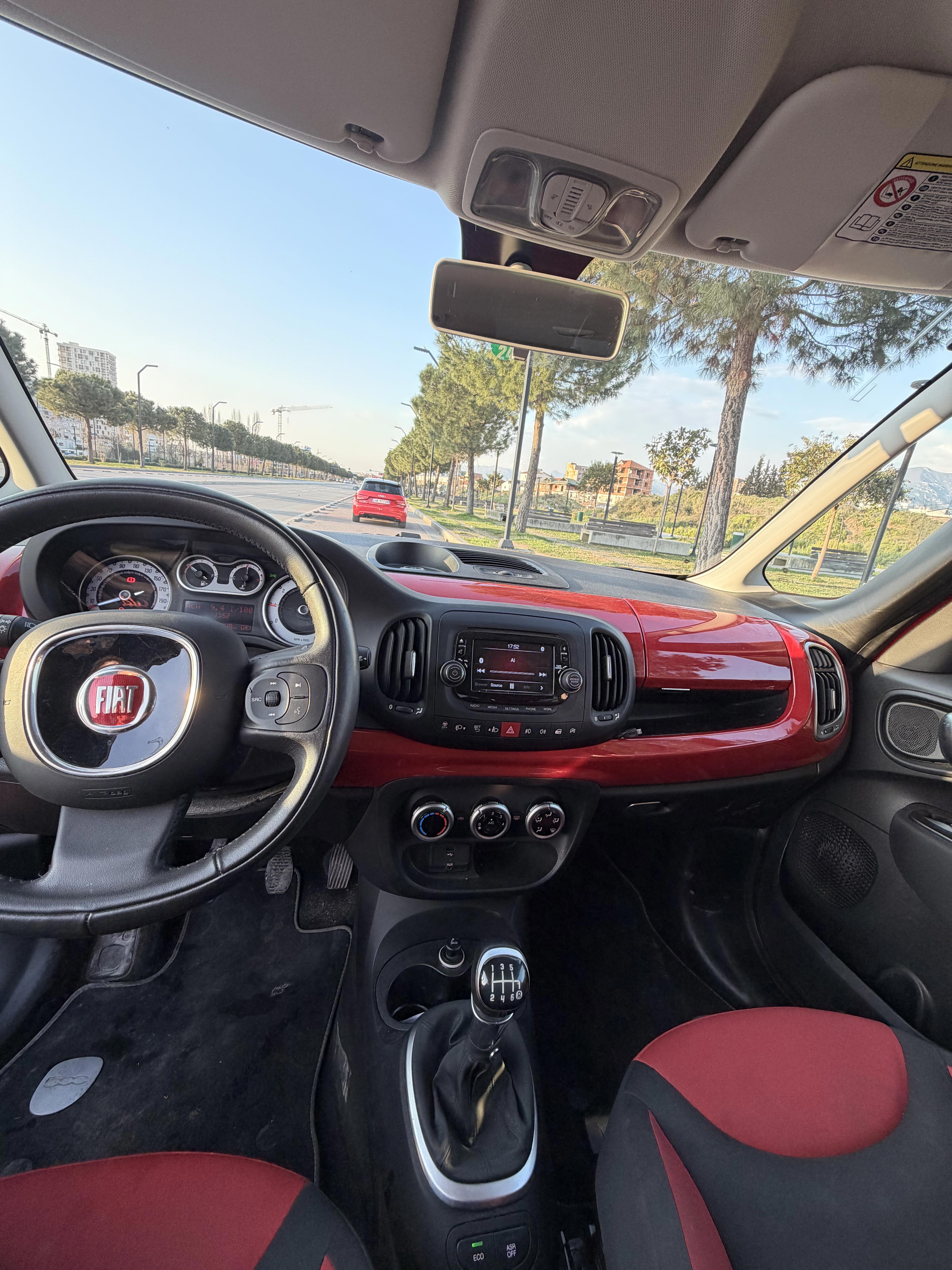 FIAT 500L - photo 4