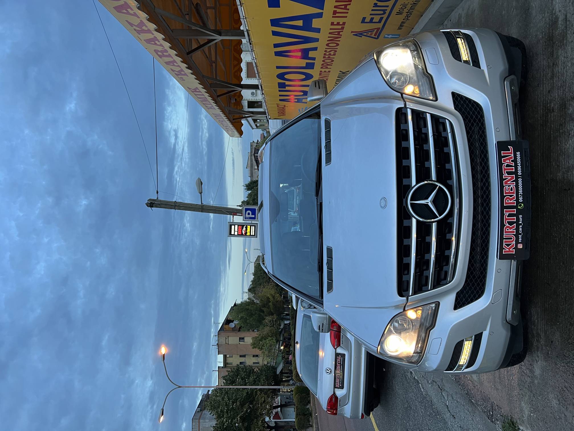 Mercedes-Benz ML Class - side view