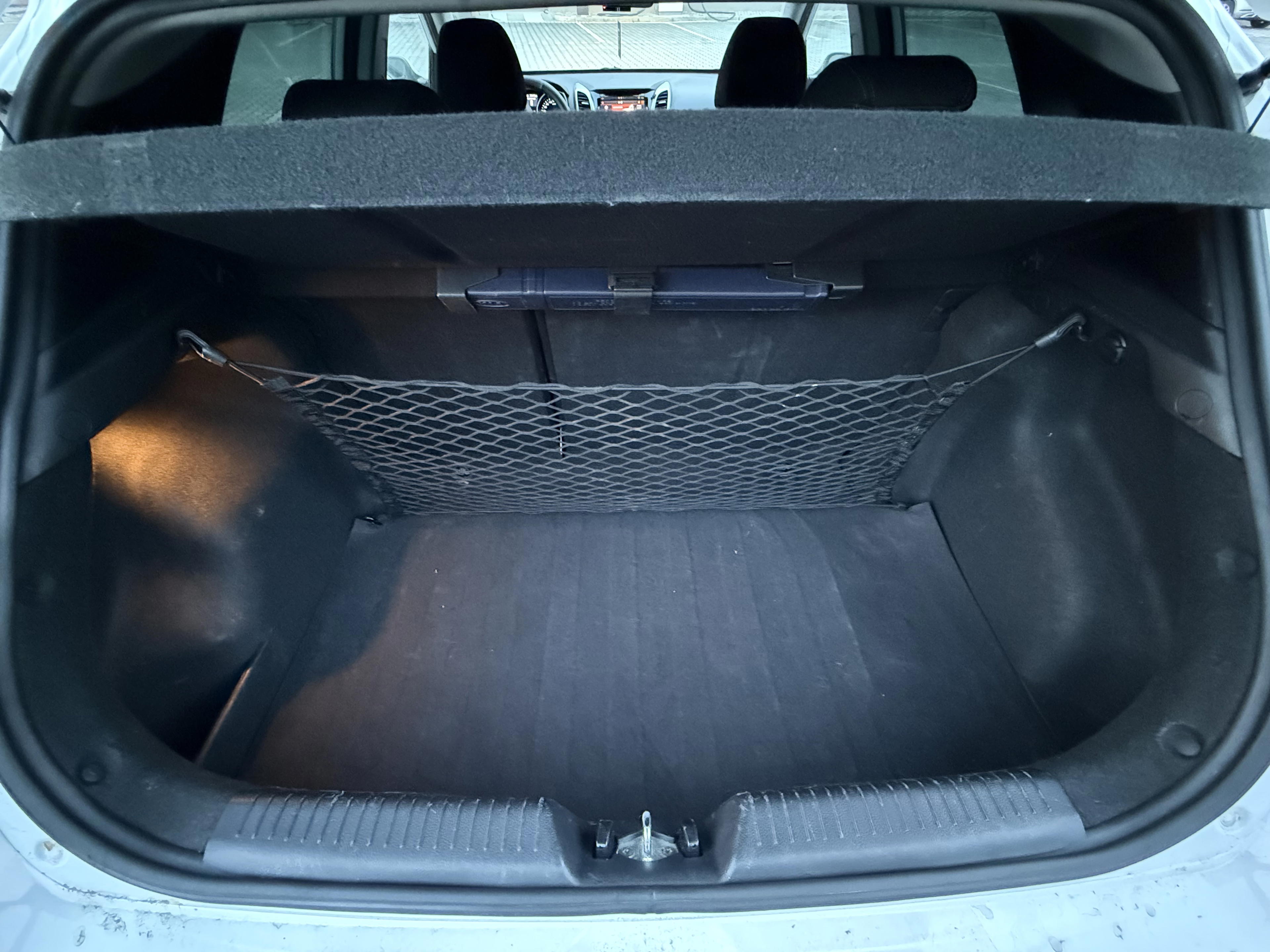 Hyundai I30 - photo 3