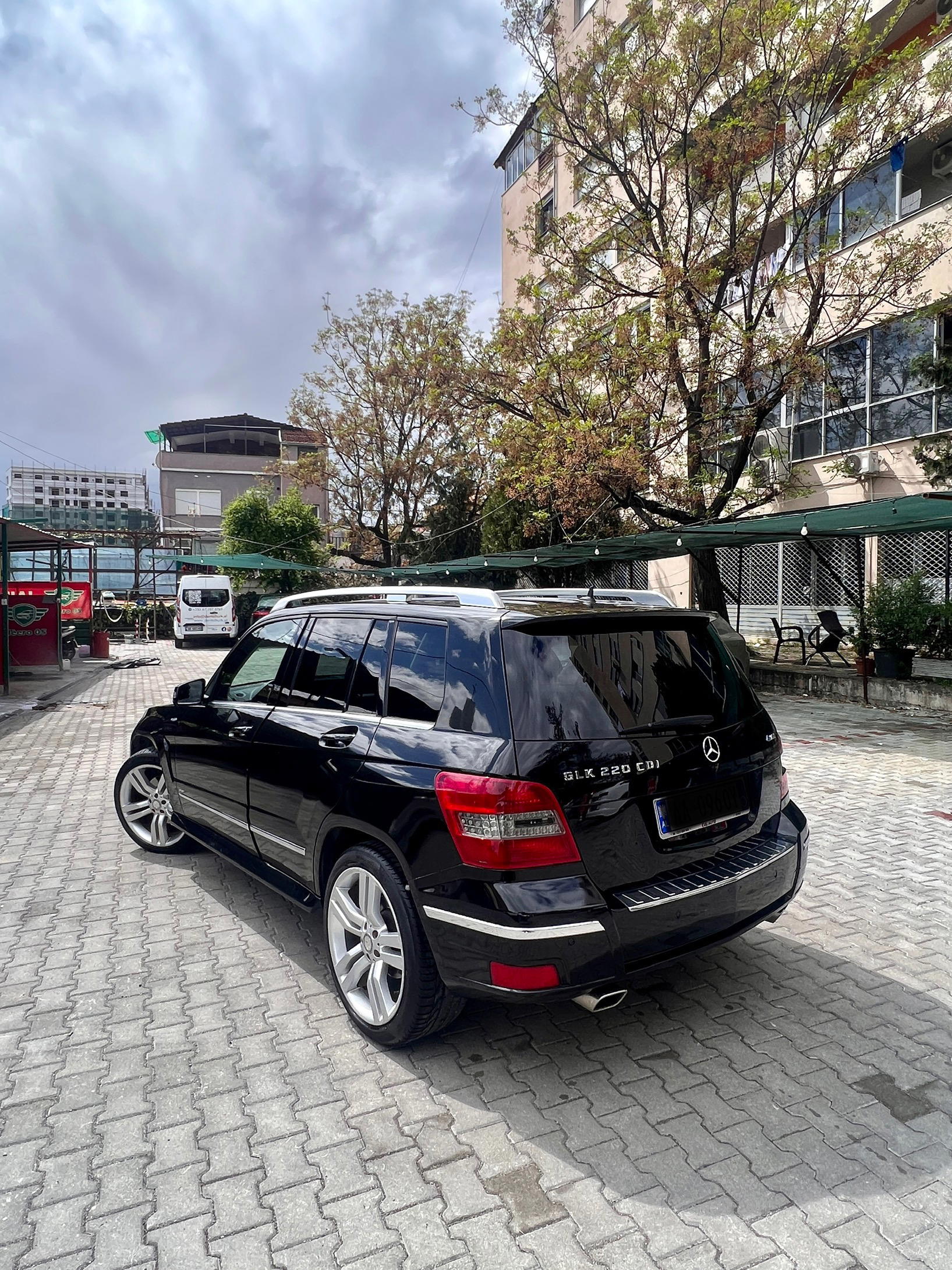 Mercedes-Benz GLK-Class - side view