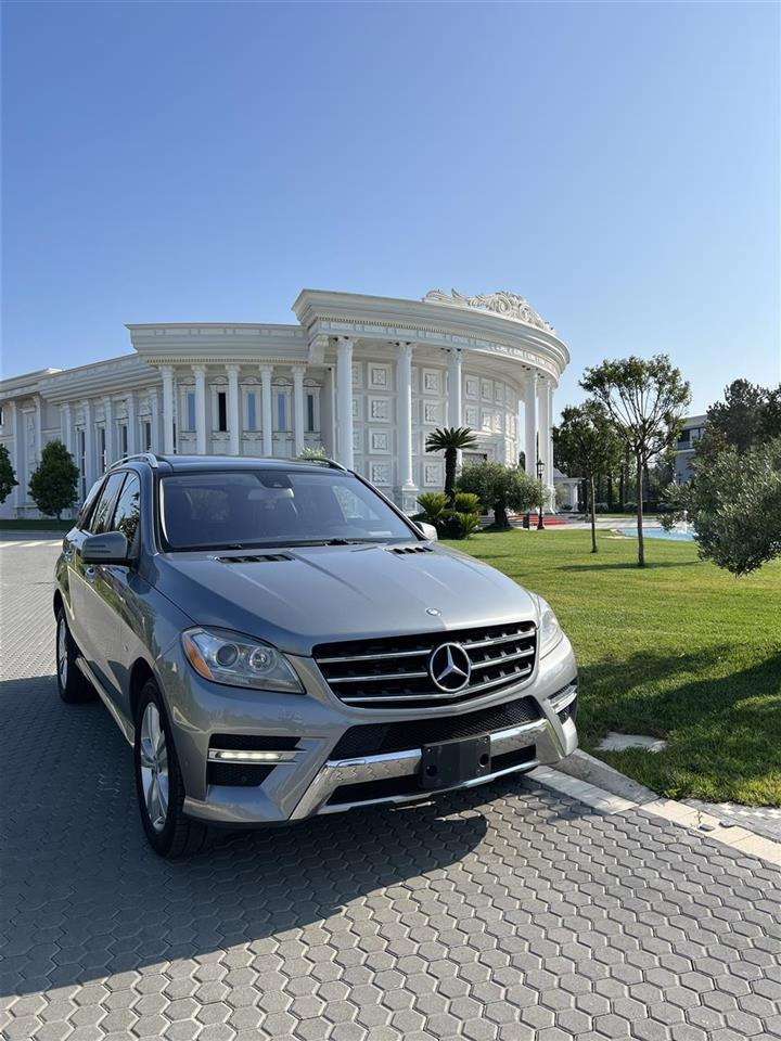 Mercedes-Benz ML Class - main photo
