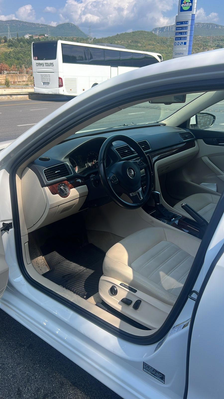 Volkswagen Passat - photo 3