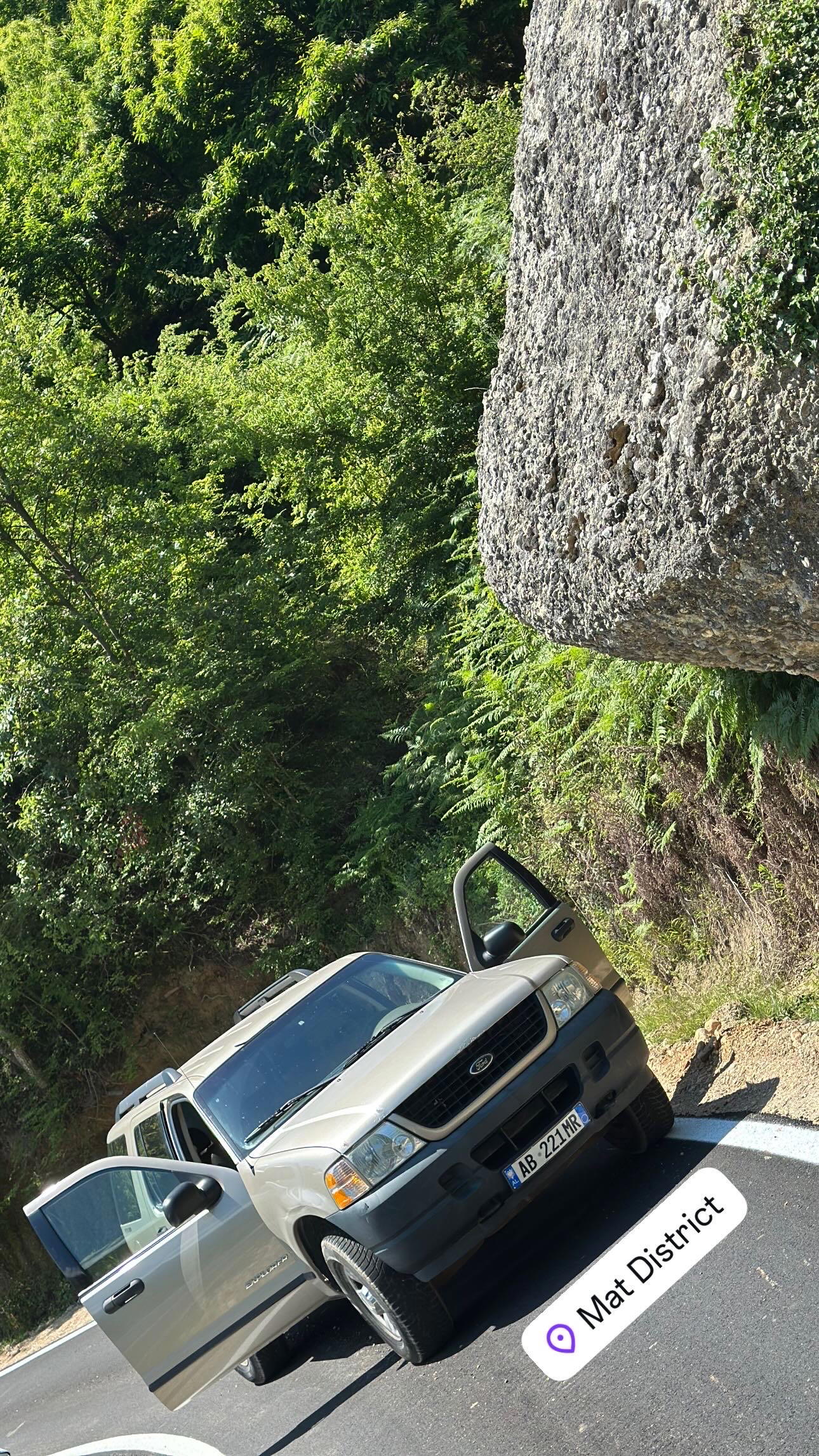 Ford Explorer - photo 3