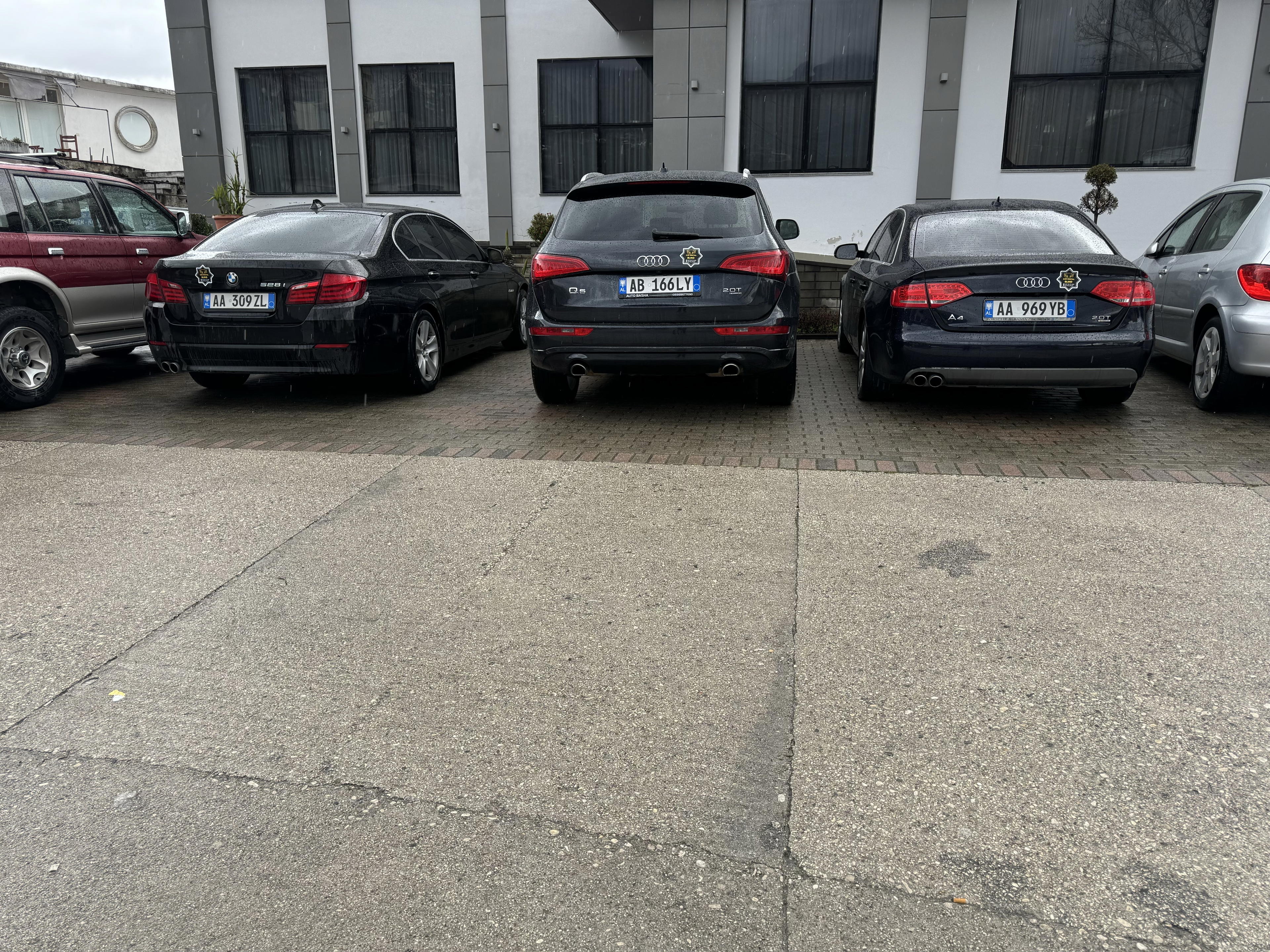 Volkswagen Jetta RentX Albania