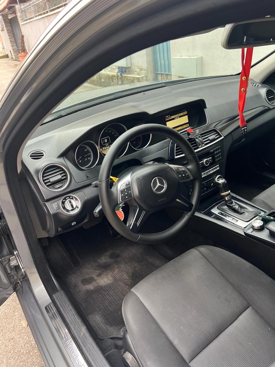 Mercedes-Benz C-Class - photo 4