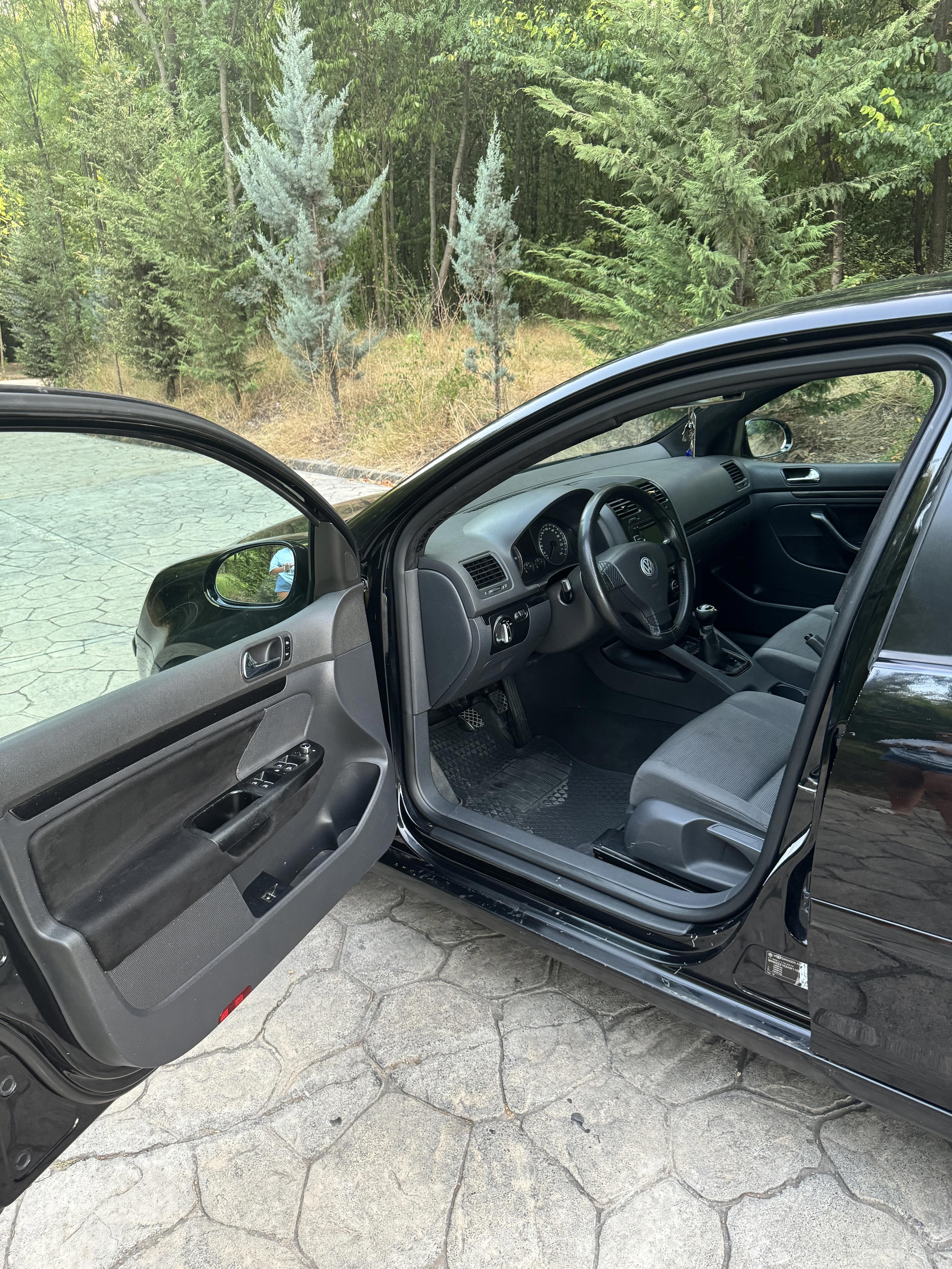 Volkswagen Golf - photo 4