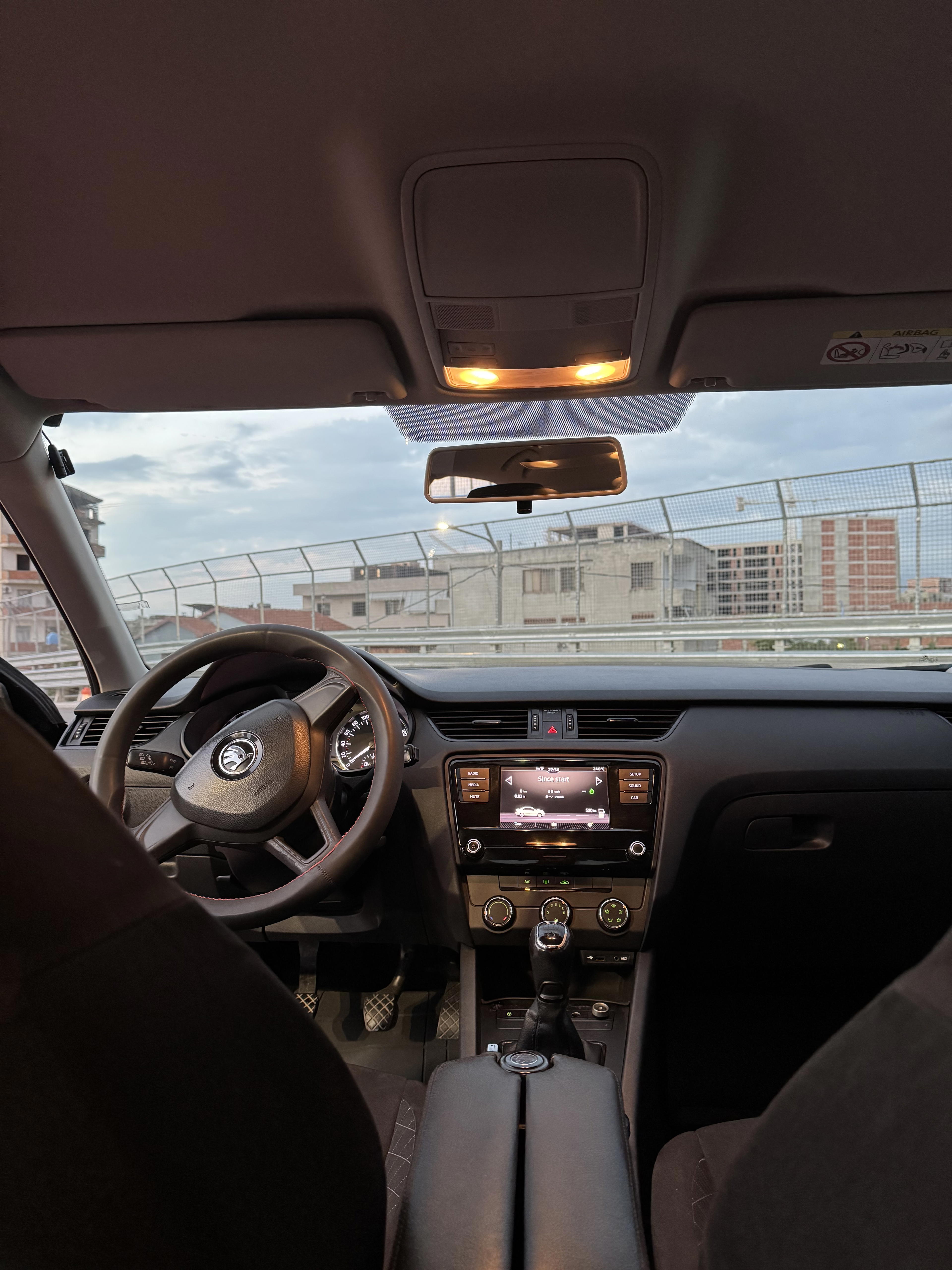 Skoda Octavia - photo 4