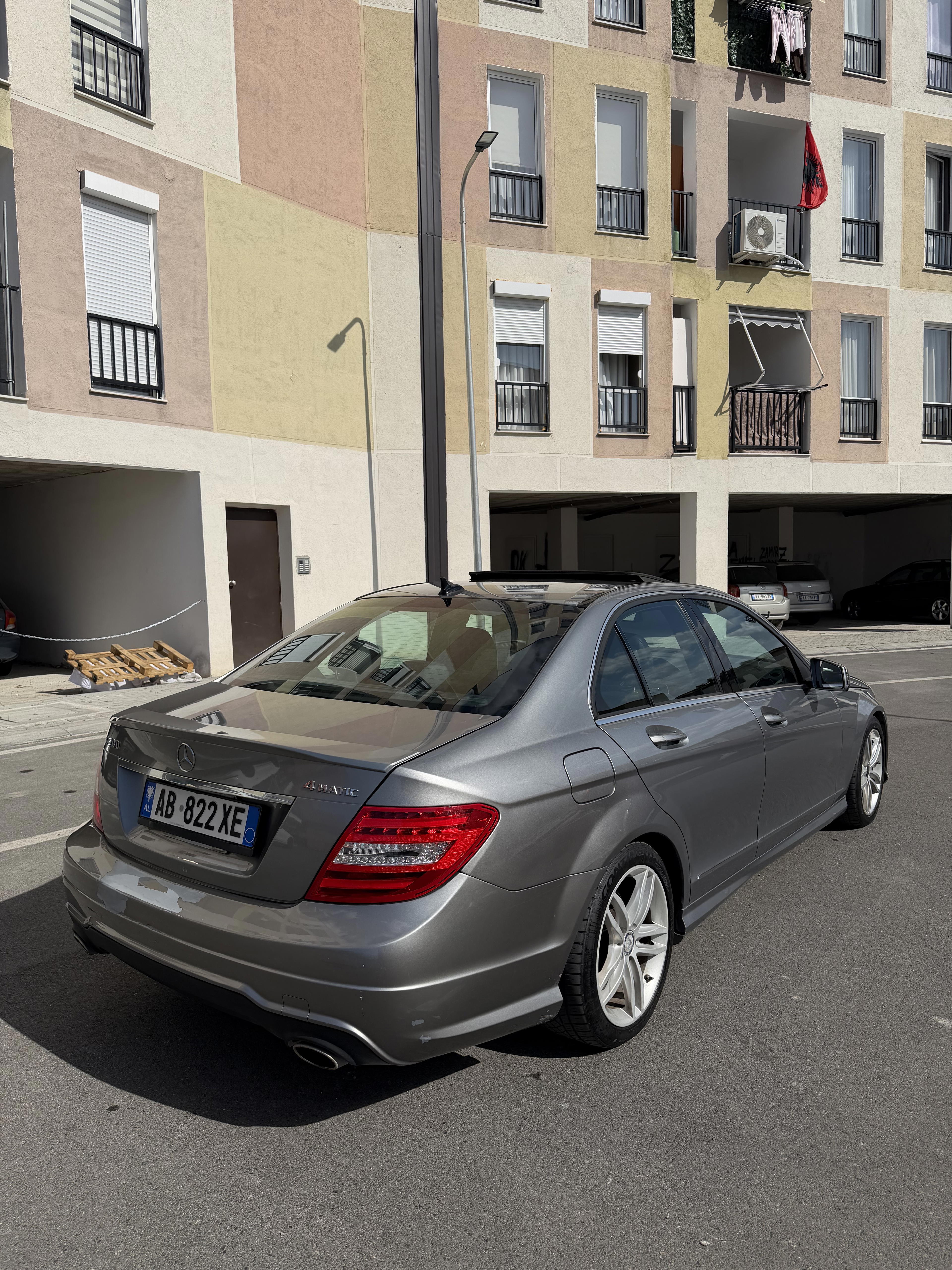 Mercedes-Benz C-Class - side view