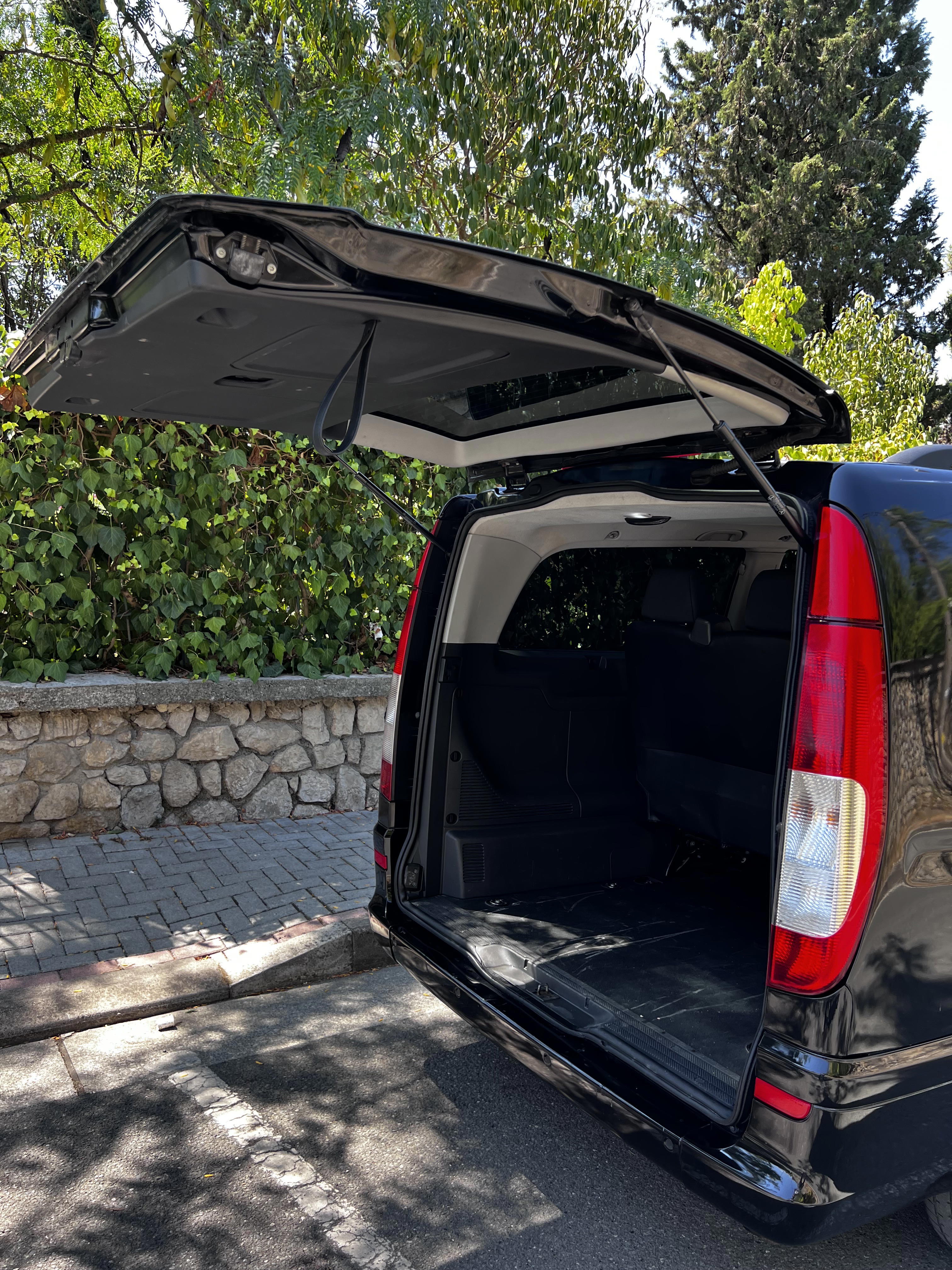 Mercedes-Benz Vito - main photo