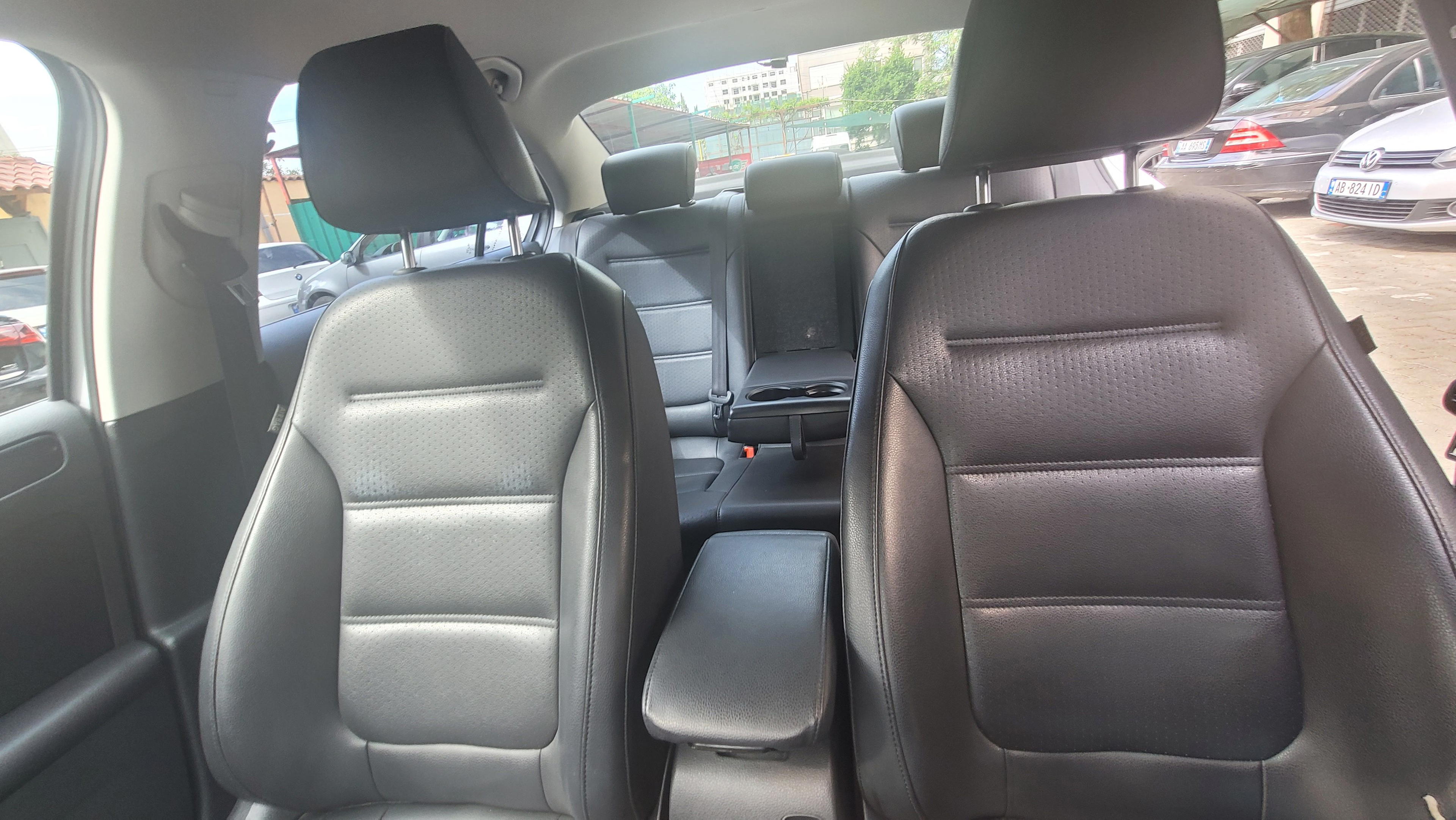 Volkswagen Jetta - photo 3