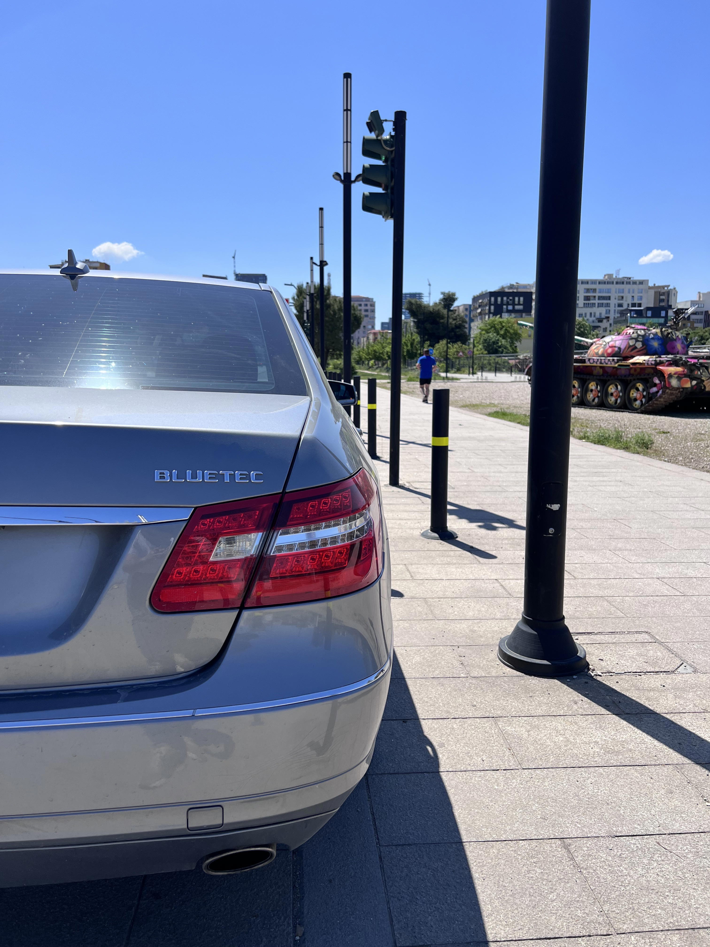 Mercedes-Benz E-Class - photo 3