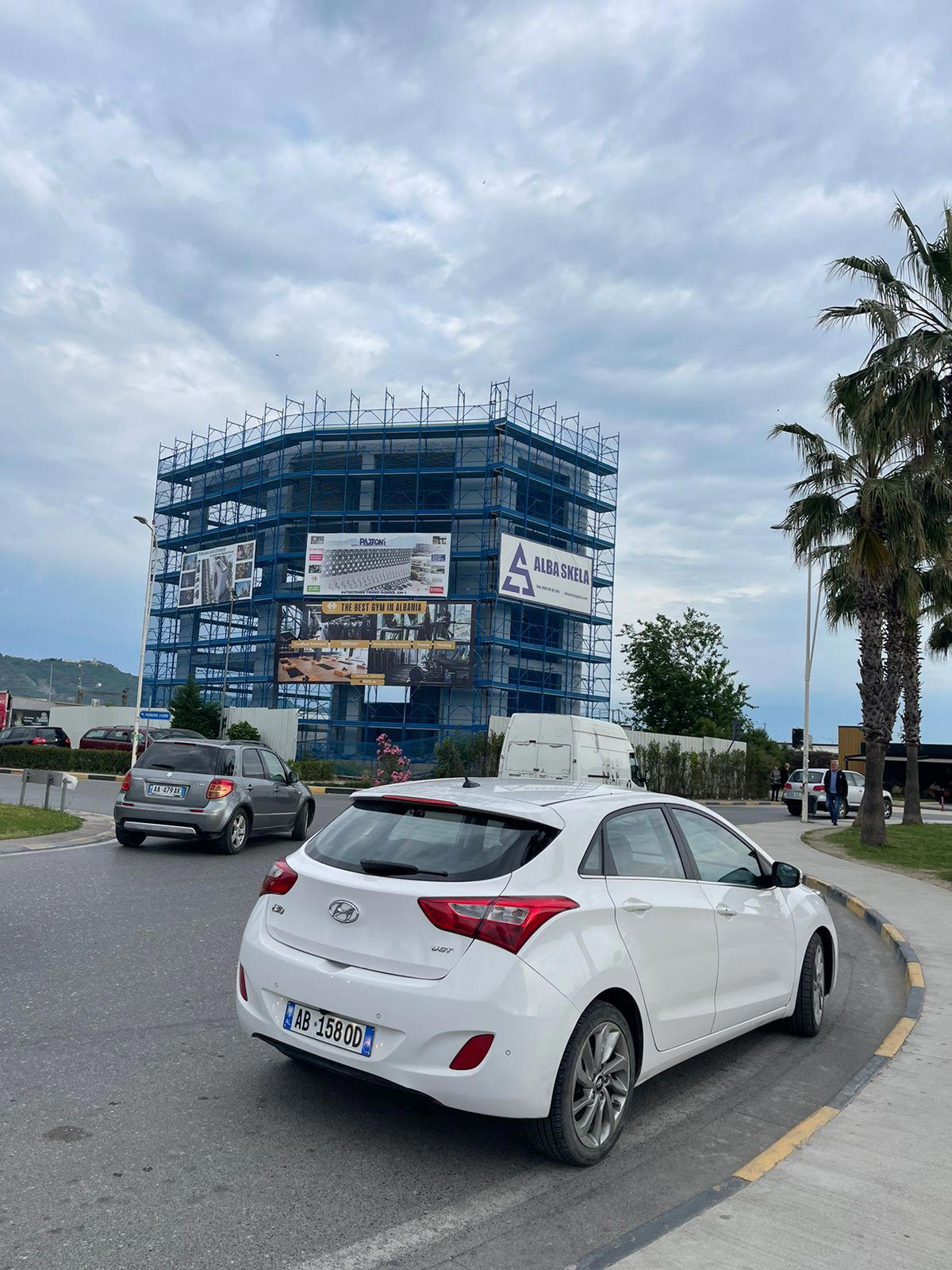 Hyundai I30 - side view