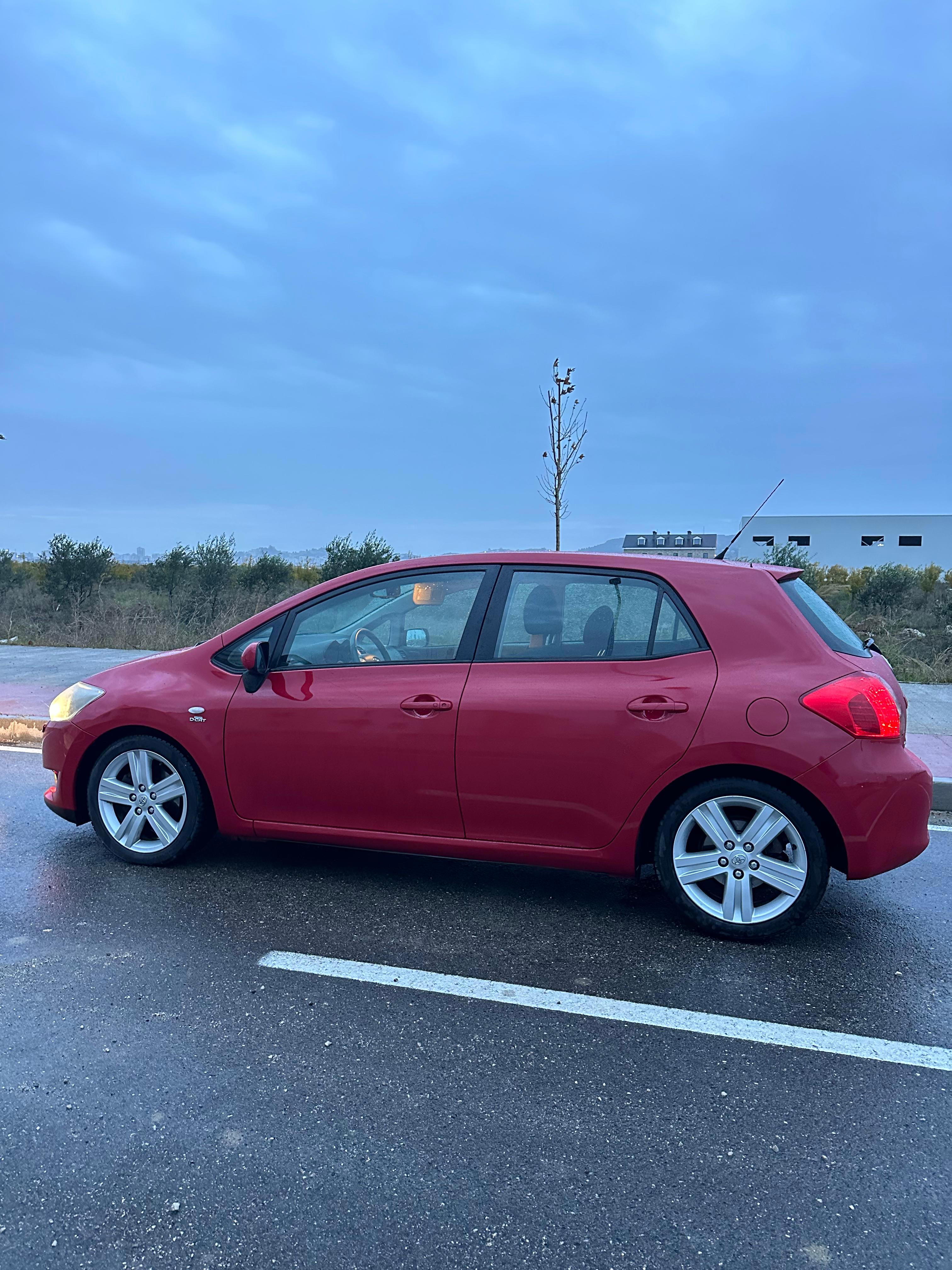 Toyota Auris - photo 4