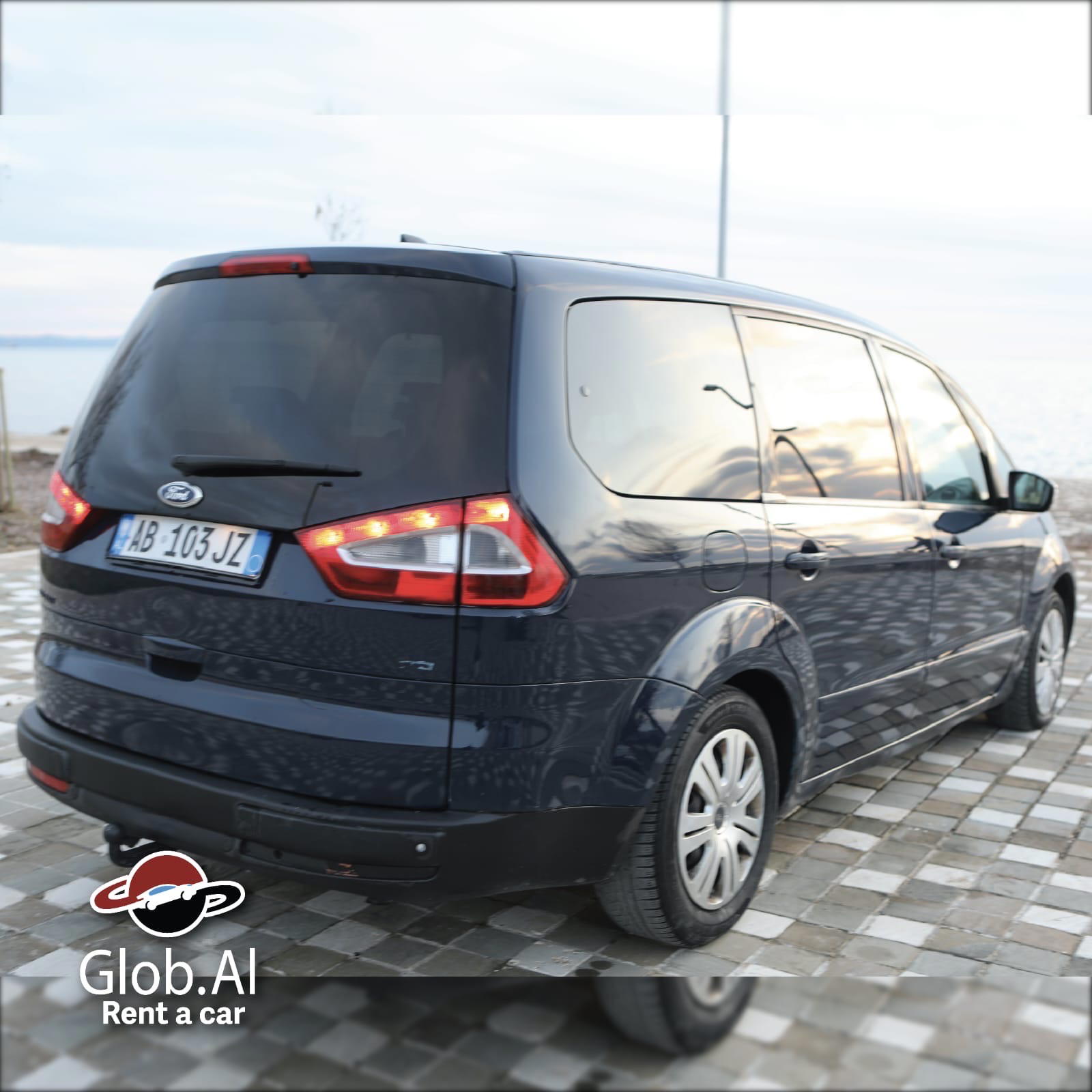 Ford Aerostar Cargo - photo 3