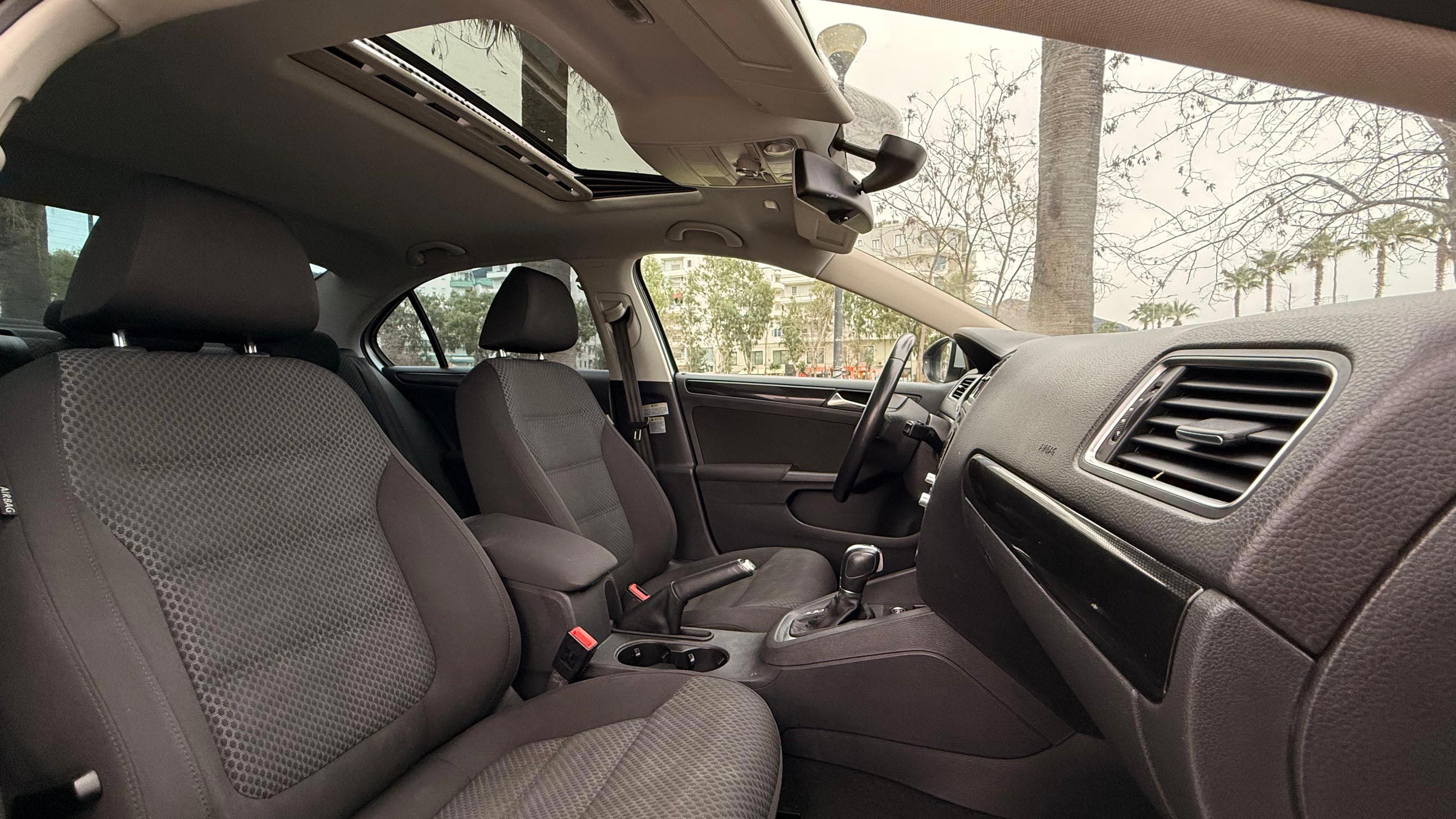 Volkswagen Jetta - photo 3
