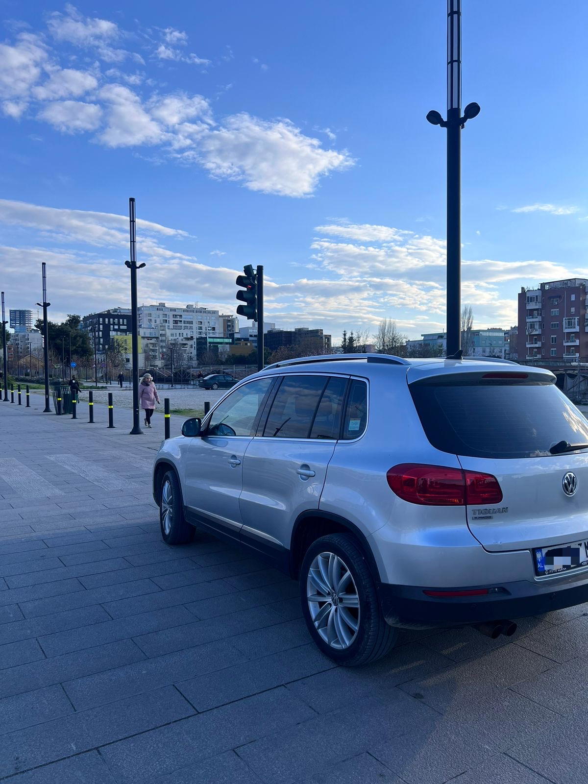 Volkswagen Tiguan - photo 4