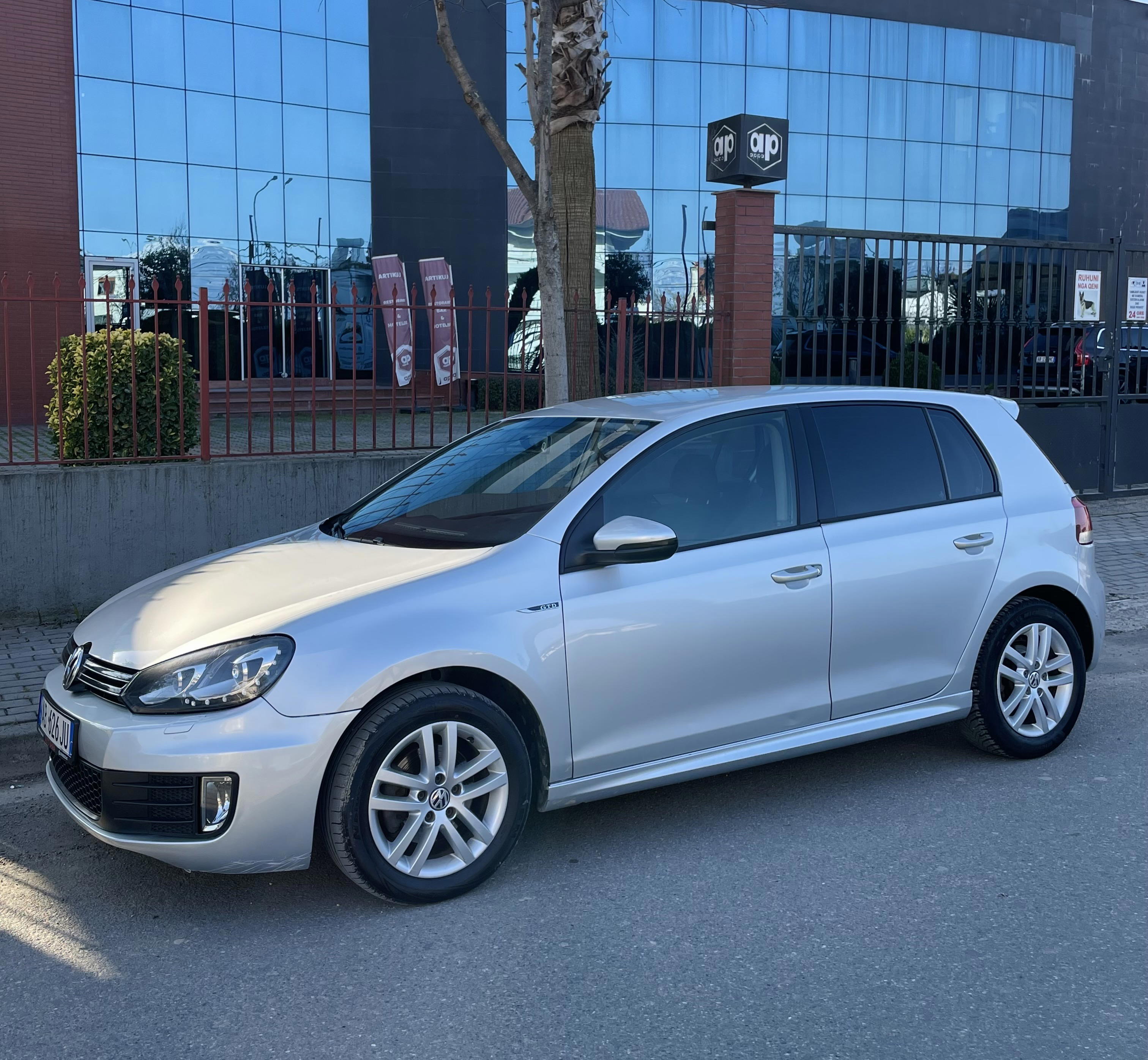 Volkswagen Golf - photo 3