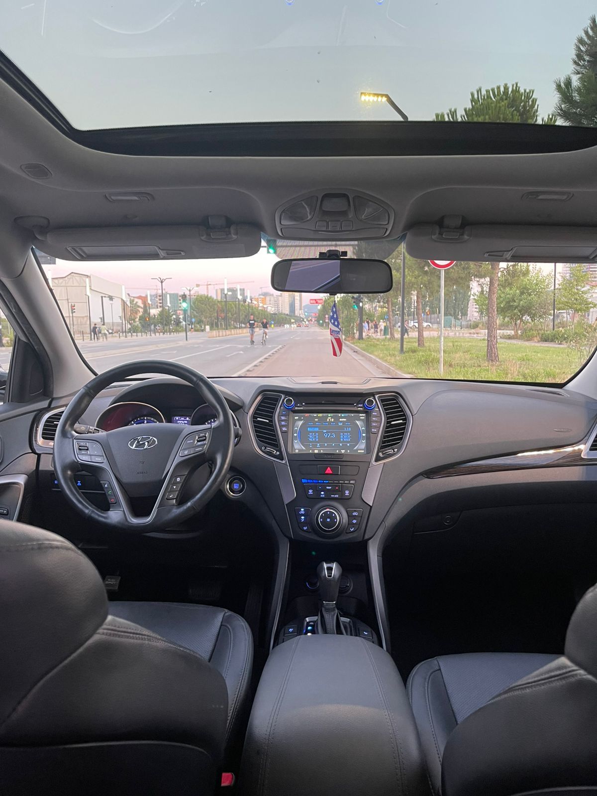 Hyundai Santa Fe XL - photo 4