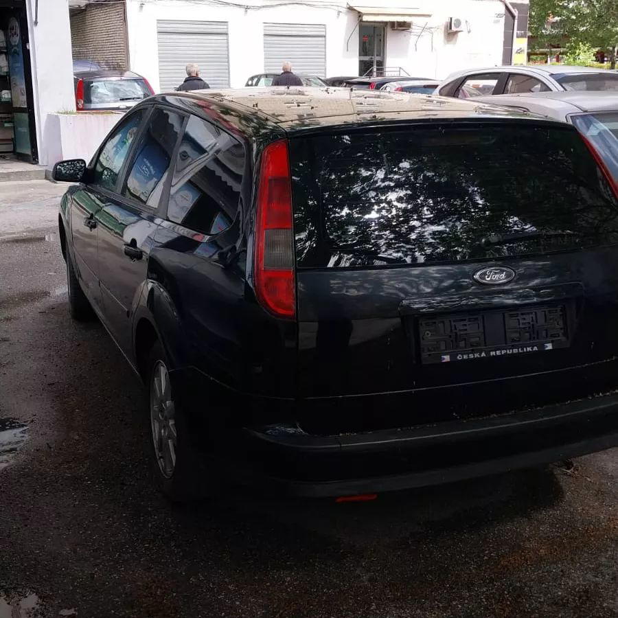 Ford Focus ST - side view