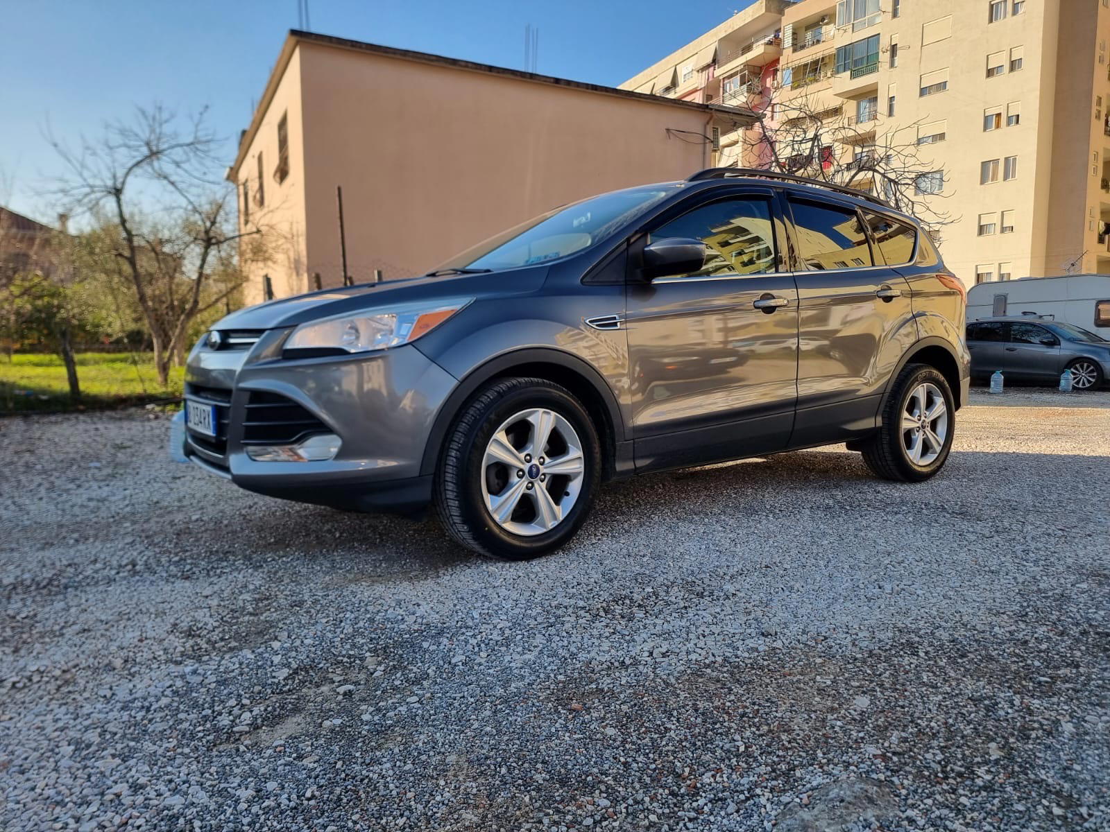 Ford Escape - main photo