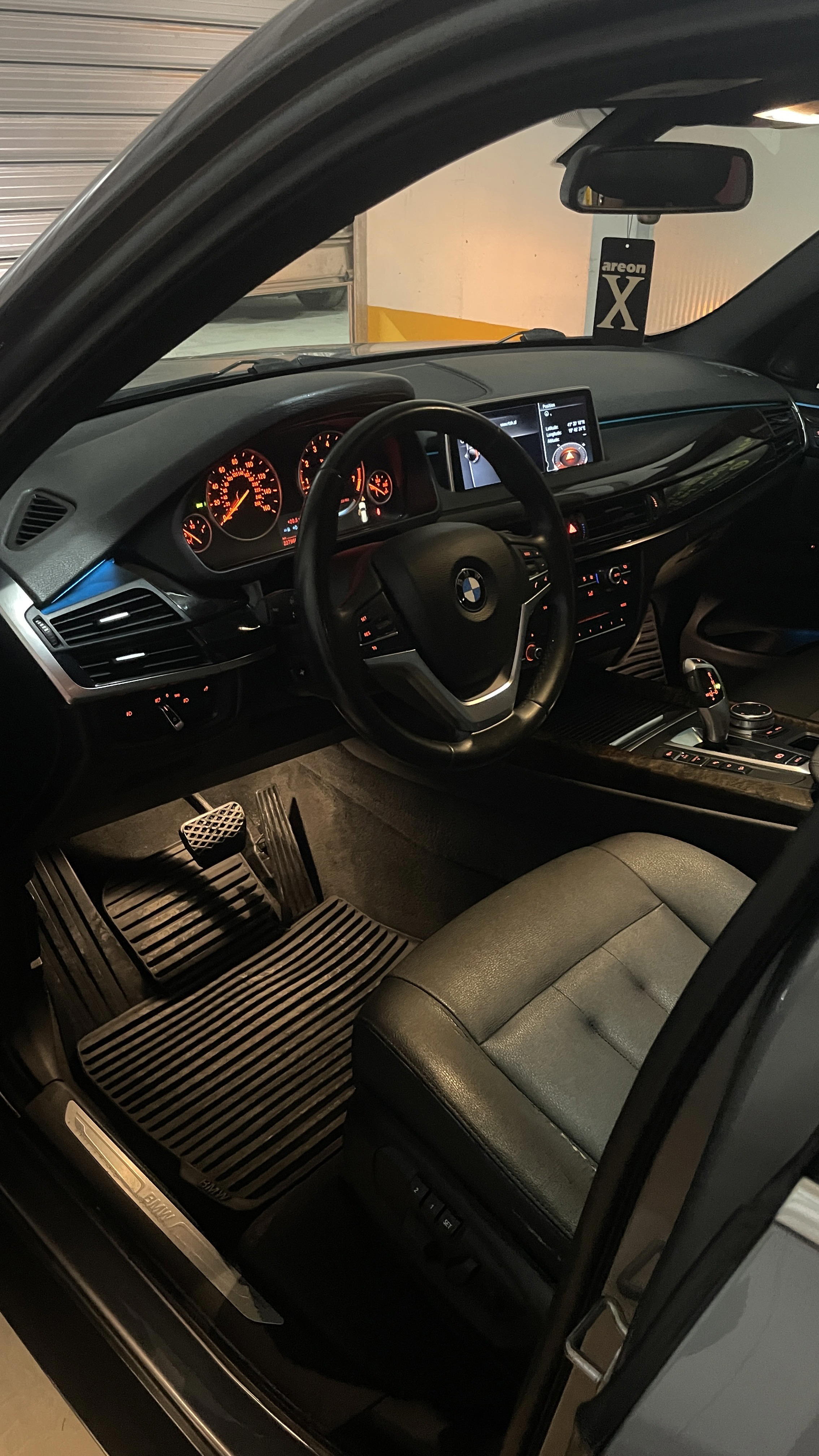 BMW X5 - photo 4