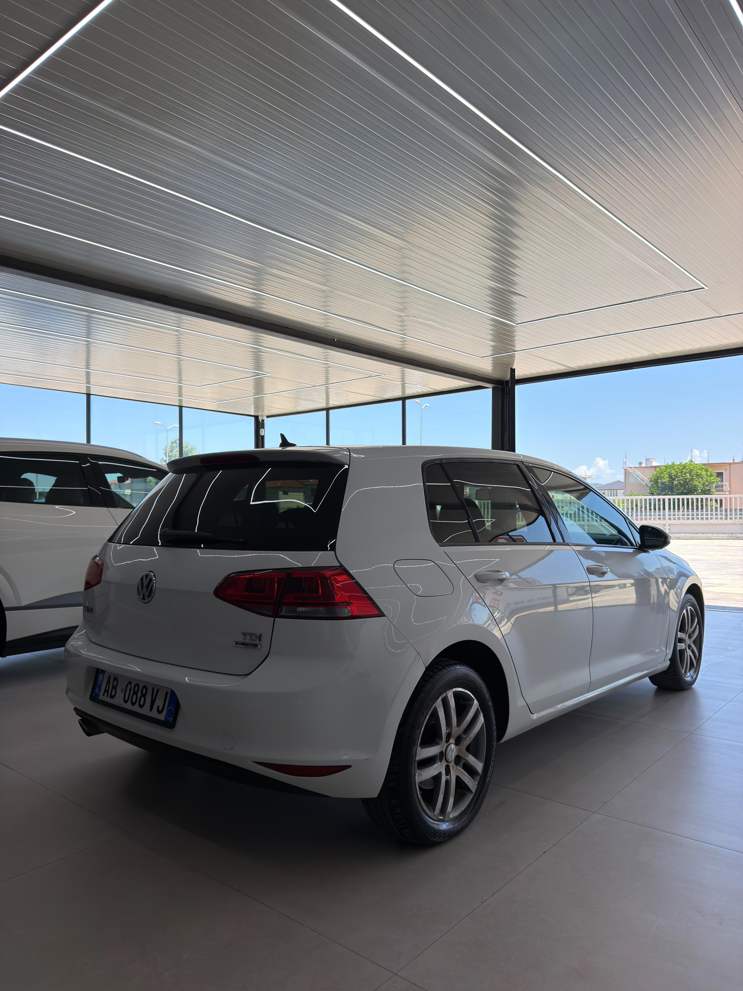 Volkswagen Golf - photo 4