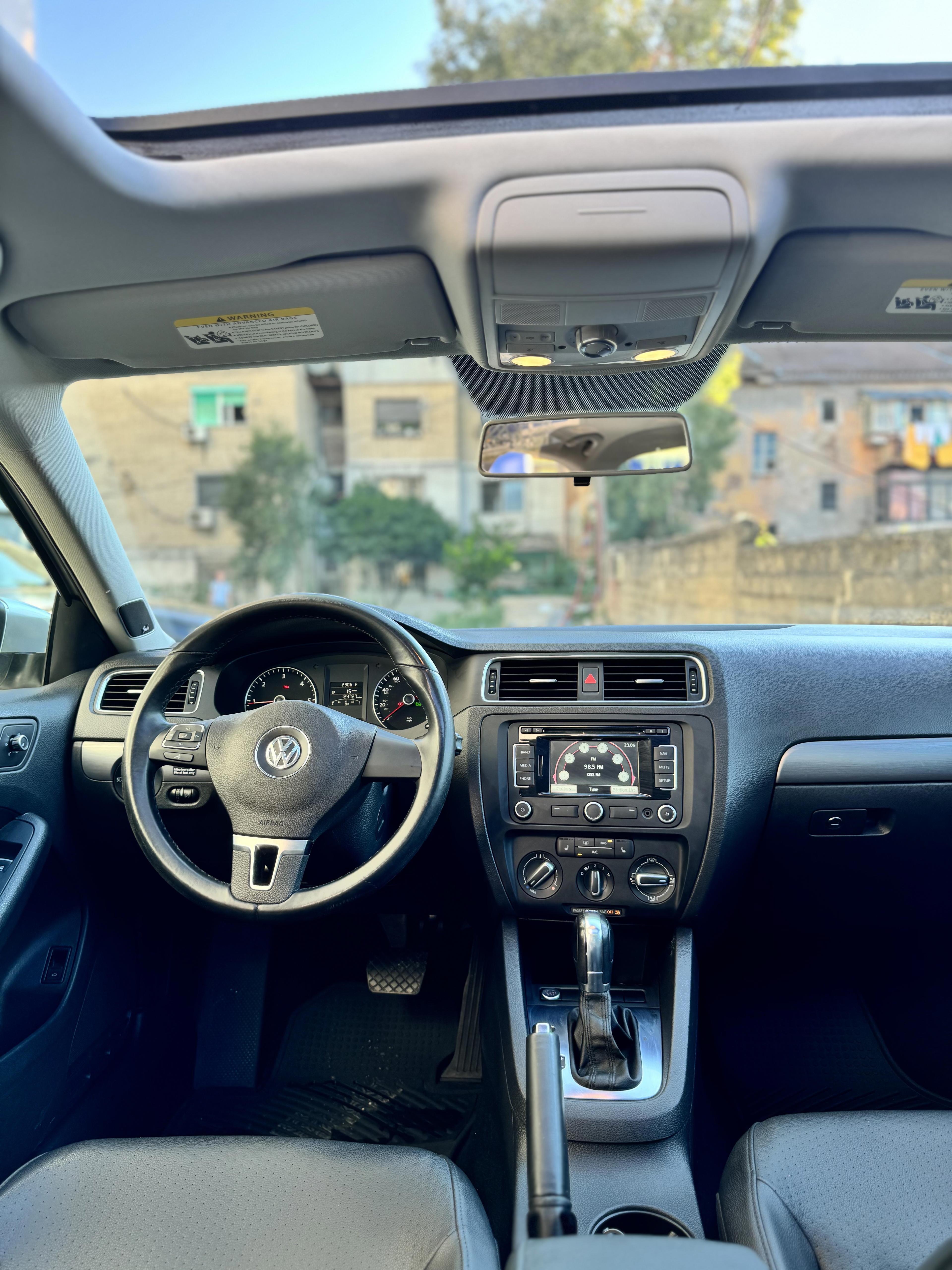 Volkswagen Jetta - photo 4