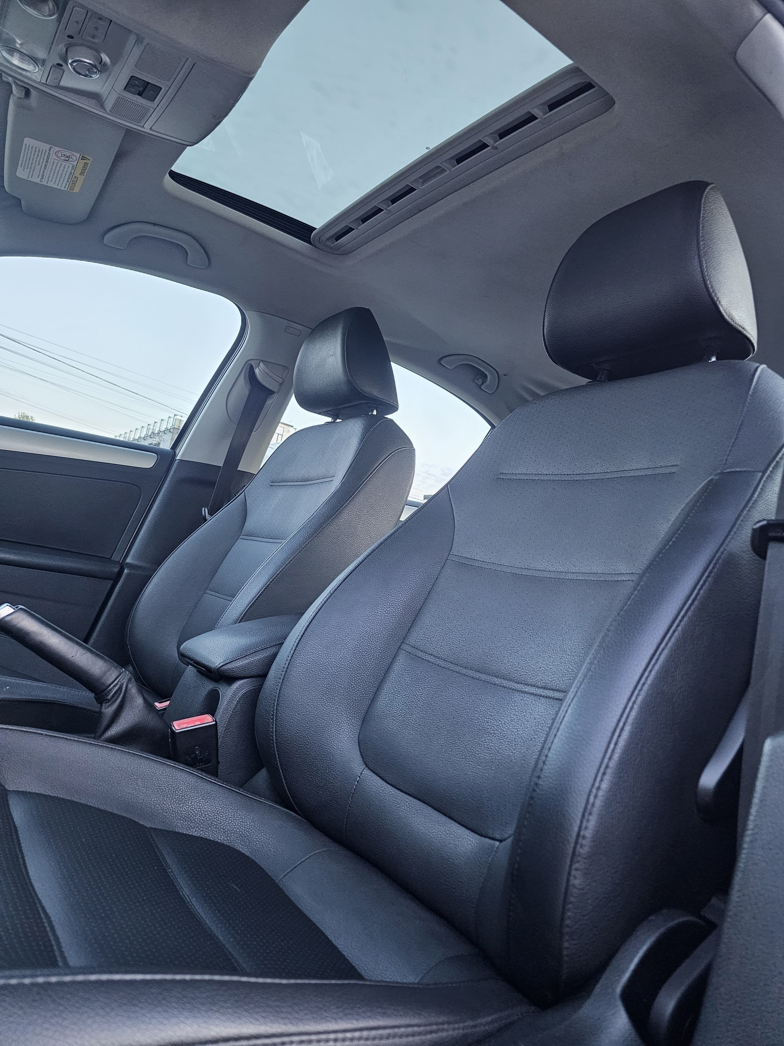 Volkswagen Jetta - photo 4