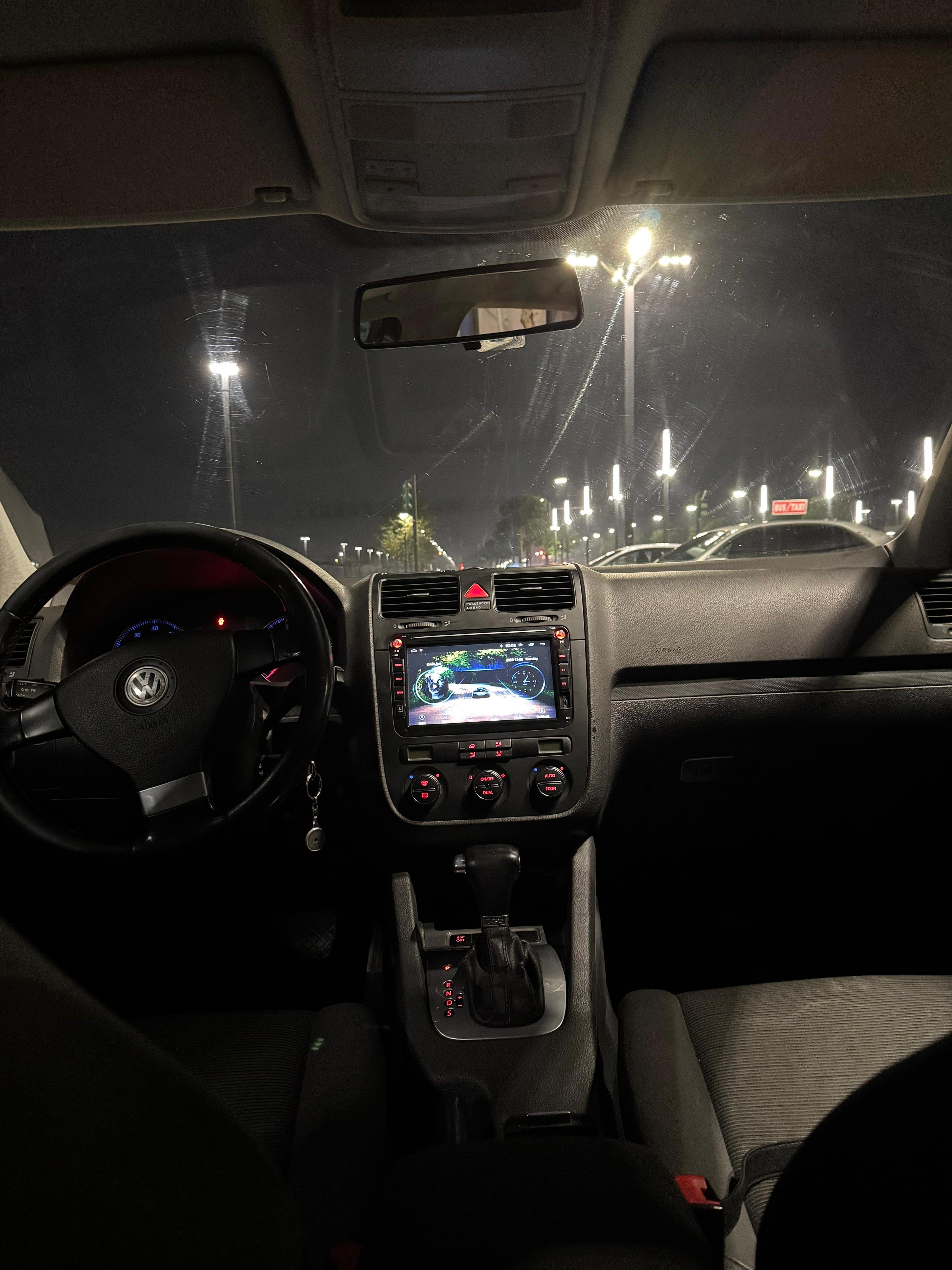 Volkswagen Golf - photo 4