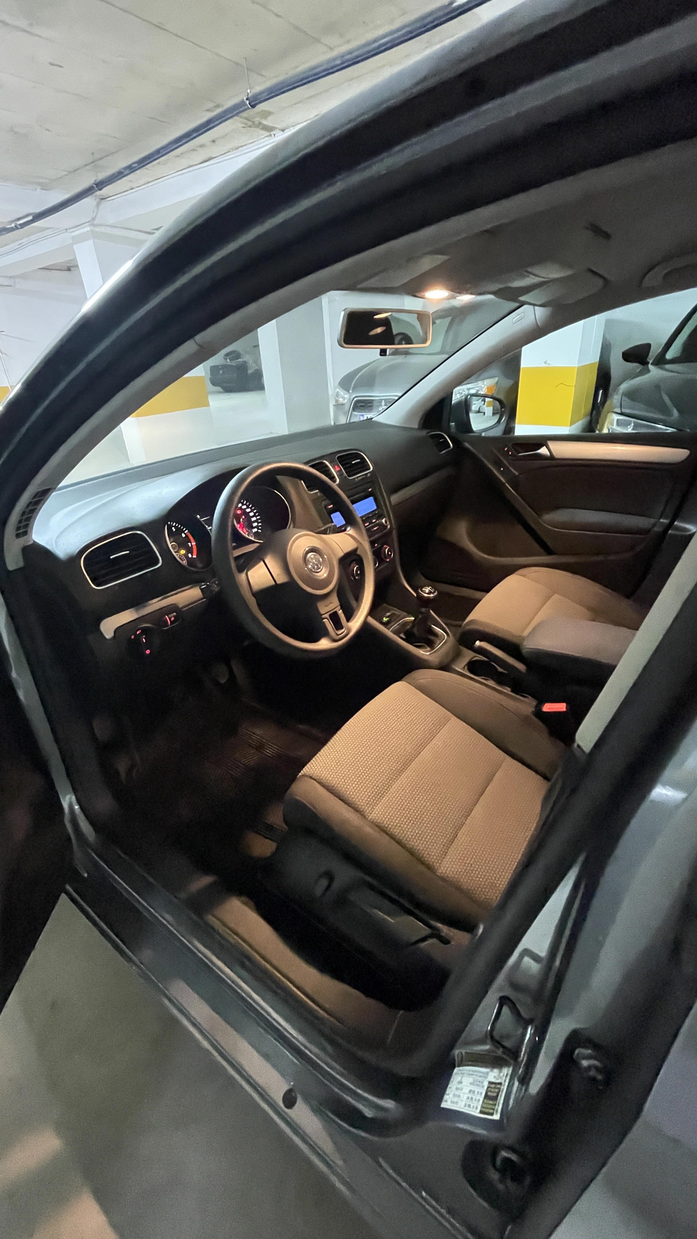 Volkswagen Golf - photo 4