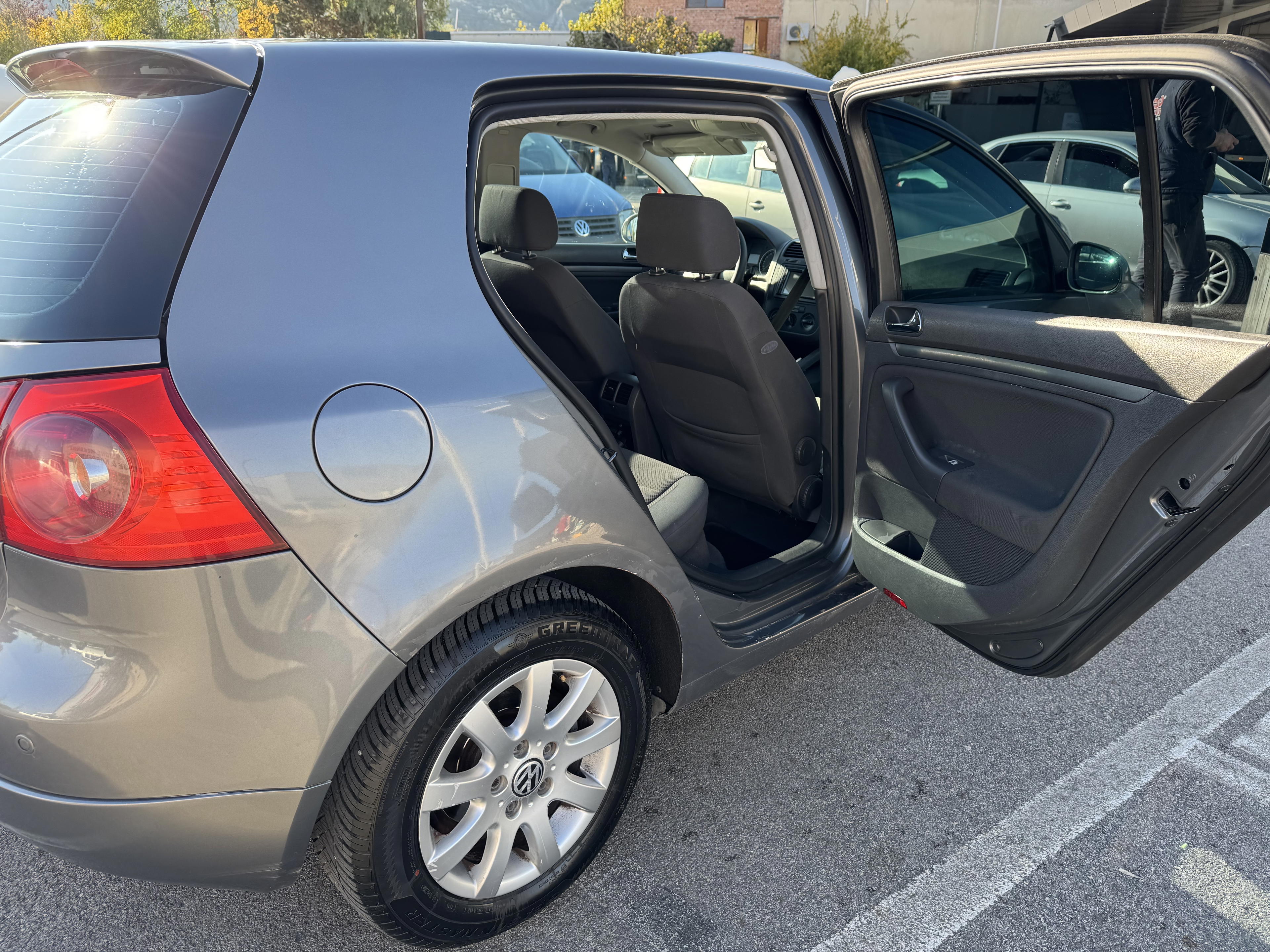 Volkswagen Golf - photo 3