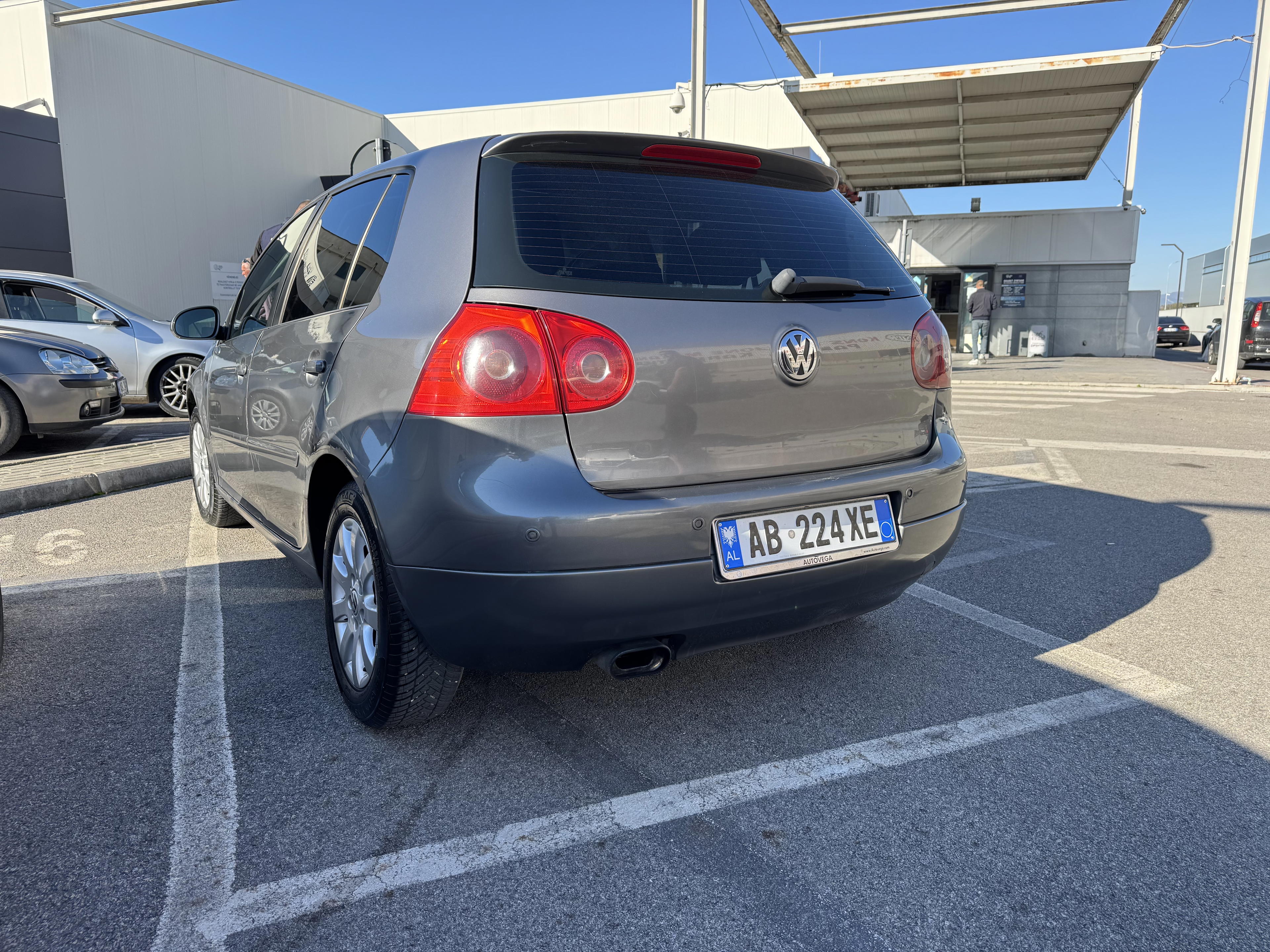 Volkswagen Golf RentX Albania