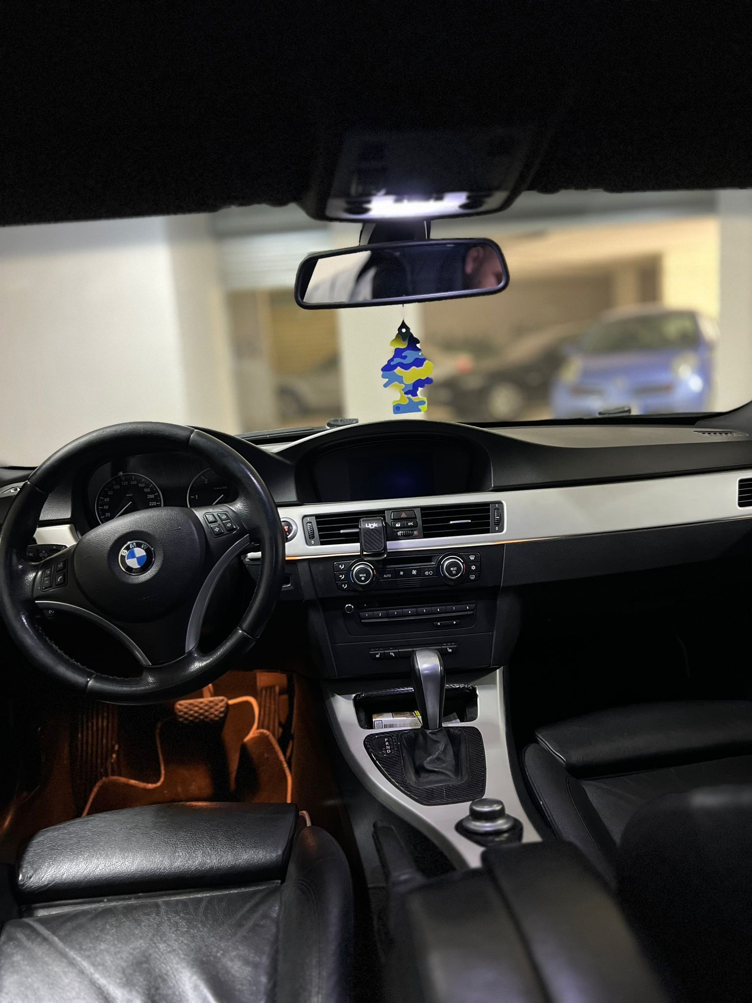 BMW 3 Series - photo 4