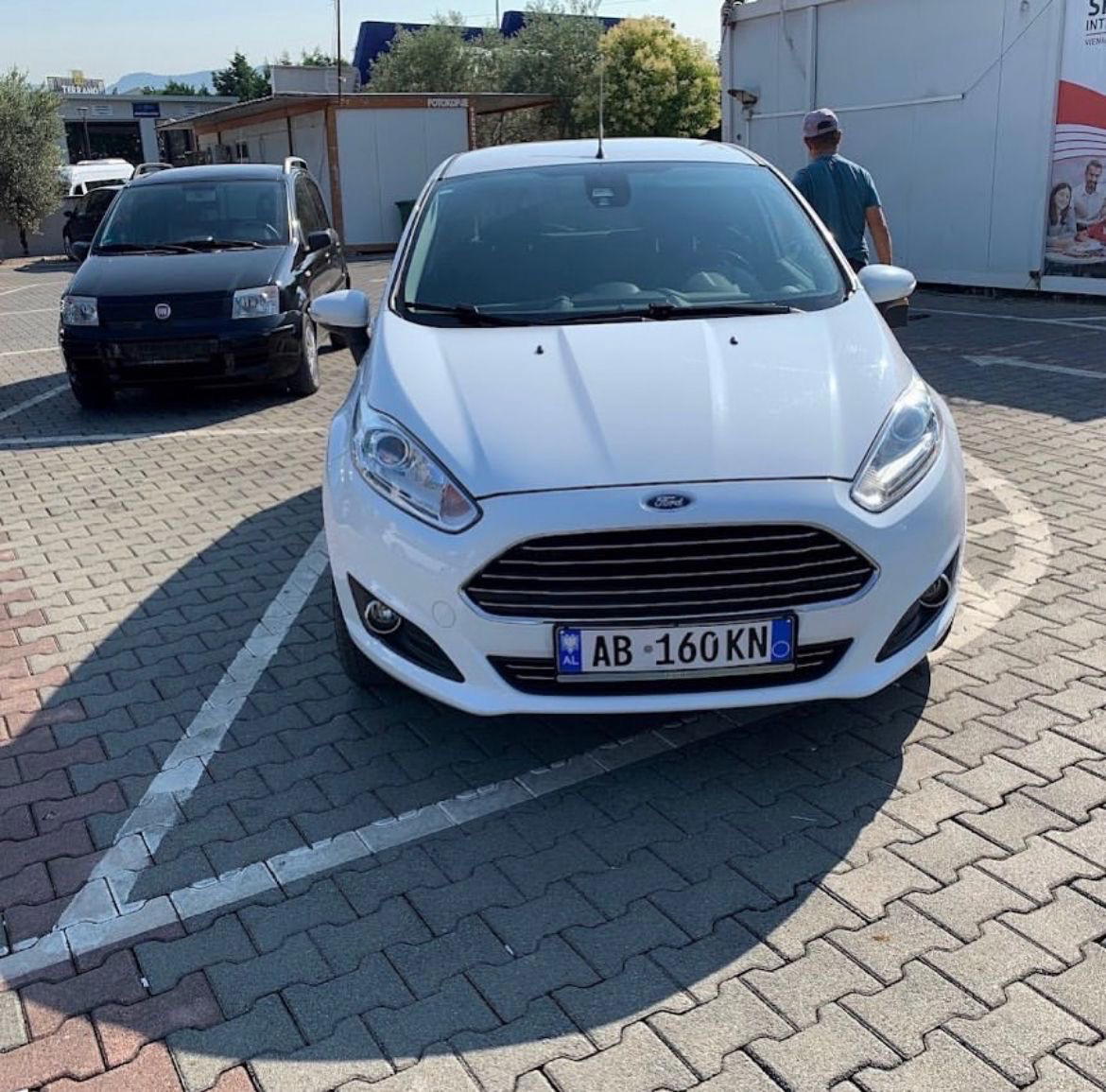 Ford Fiesta - photo 3