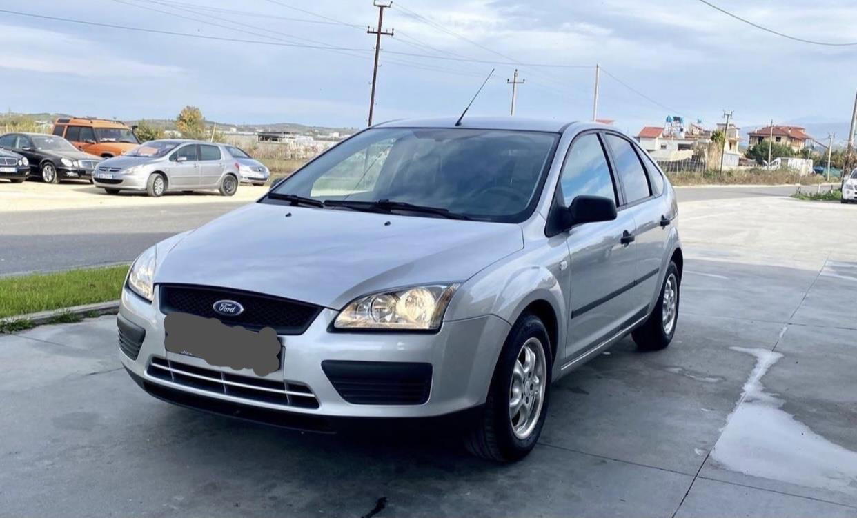 Ford Focus - main photo