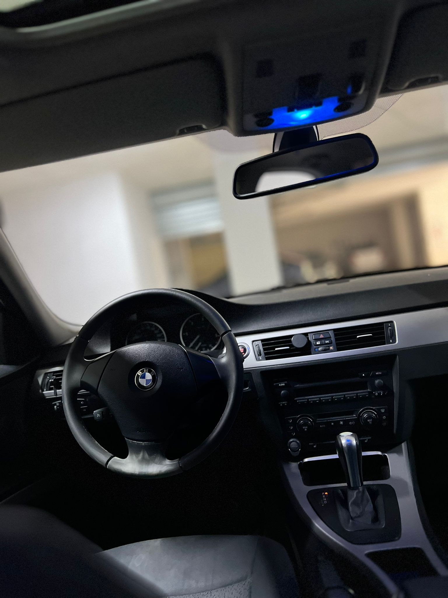 BMW 3 Series - photo 4